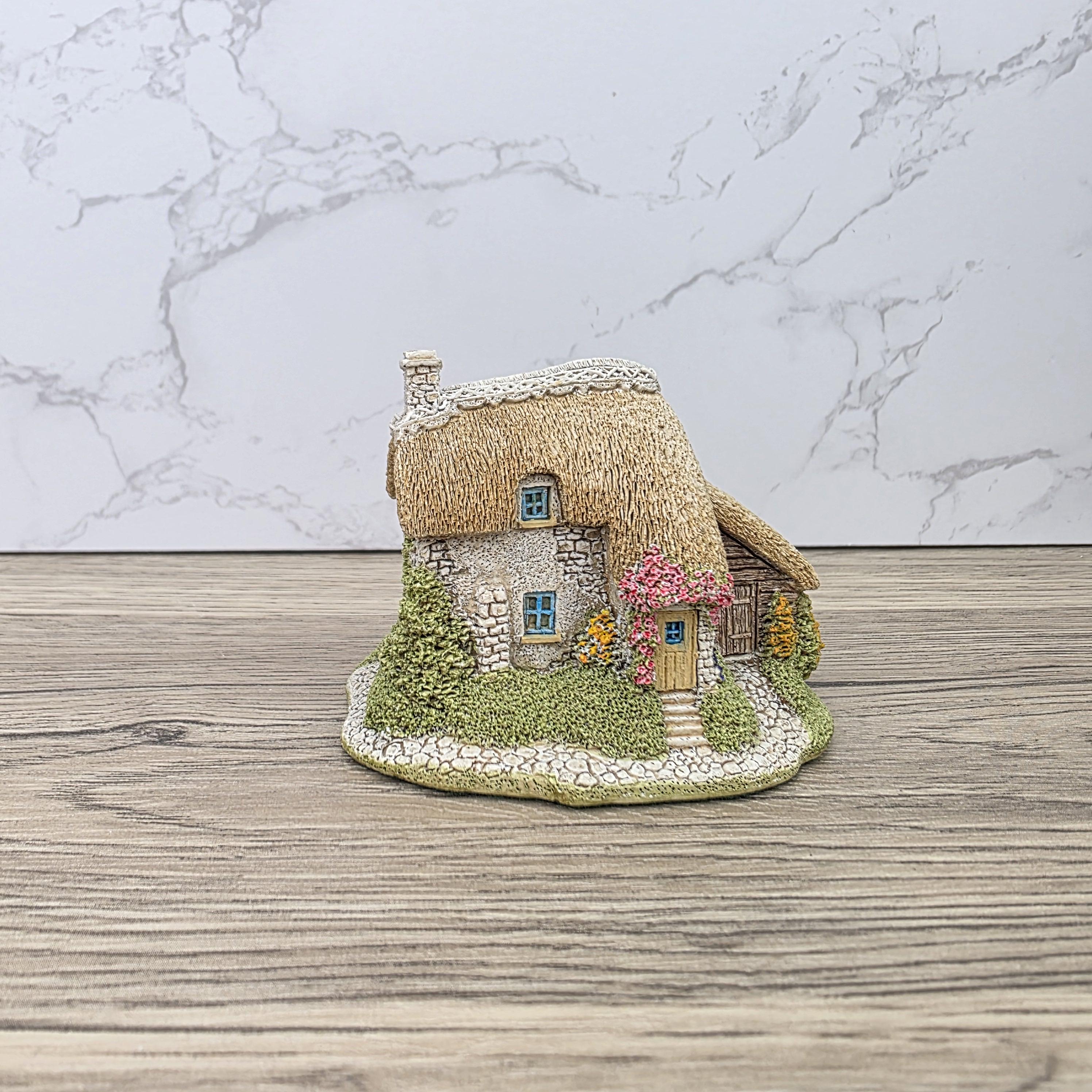 Lilliput Lane Puddlebrook 1991 Collectors Club Cottage | Handcrafted English Resin Thatched House Figurine