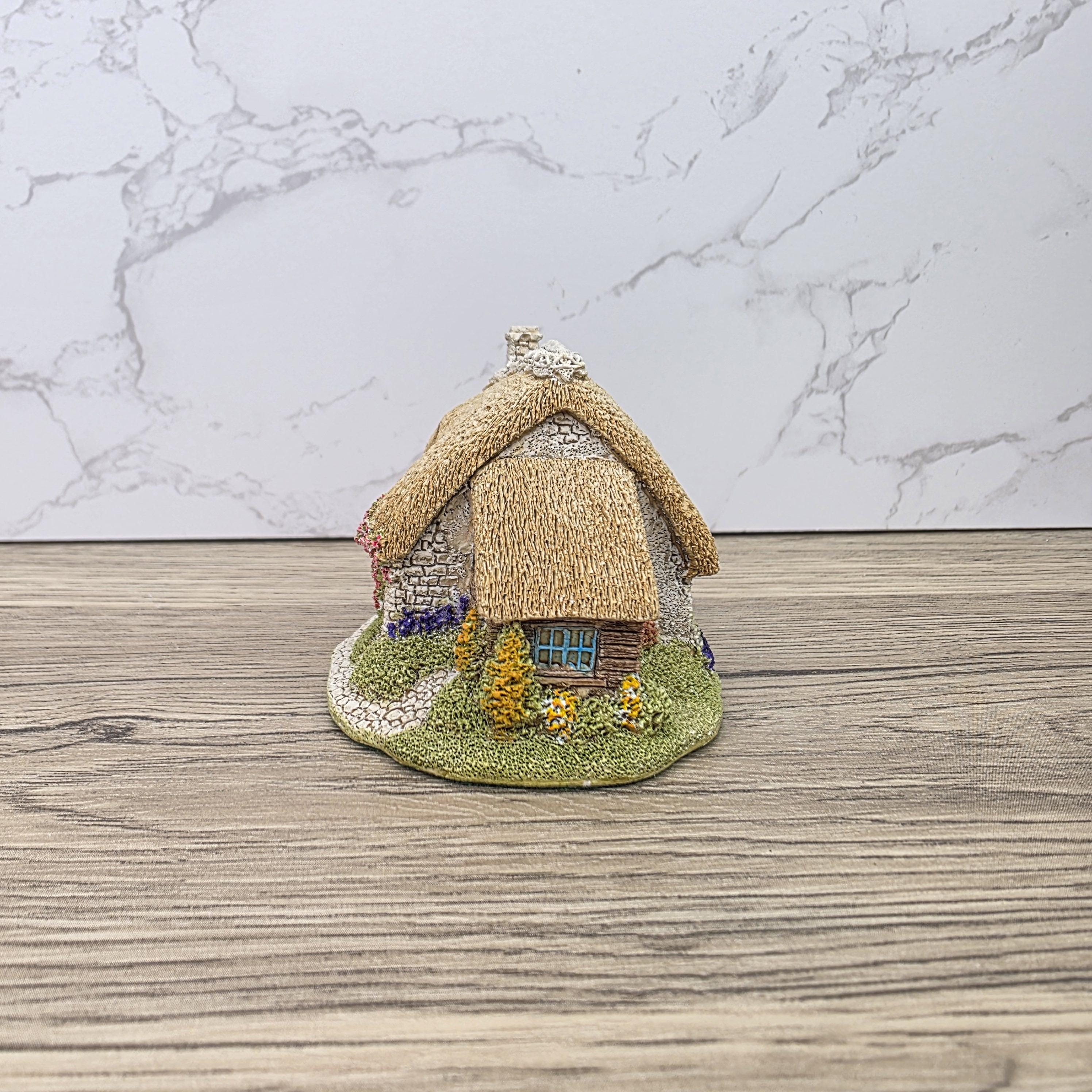 Lilliput Lane Puddlebrook 1991 Collectors Club Cottage | Handcrafted English Resin Thatched House Figurine
