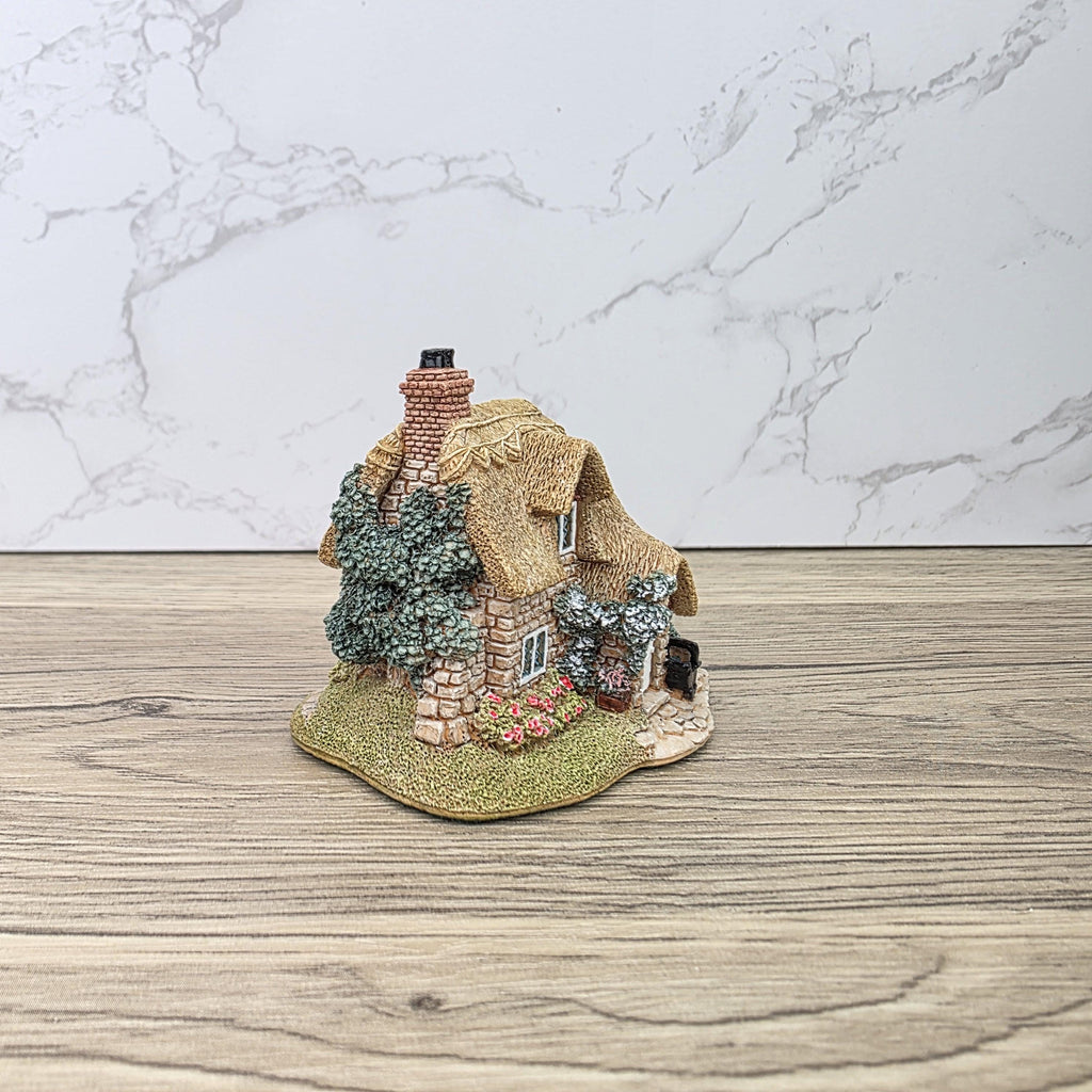 Lilliput Lane Applejack Cottage 1994 Figurine | Handcrafted English Resin Thatched House Miniature