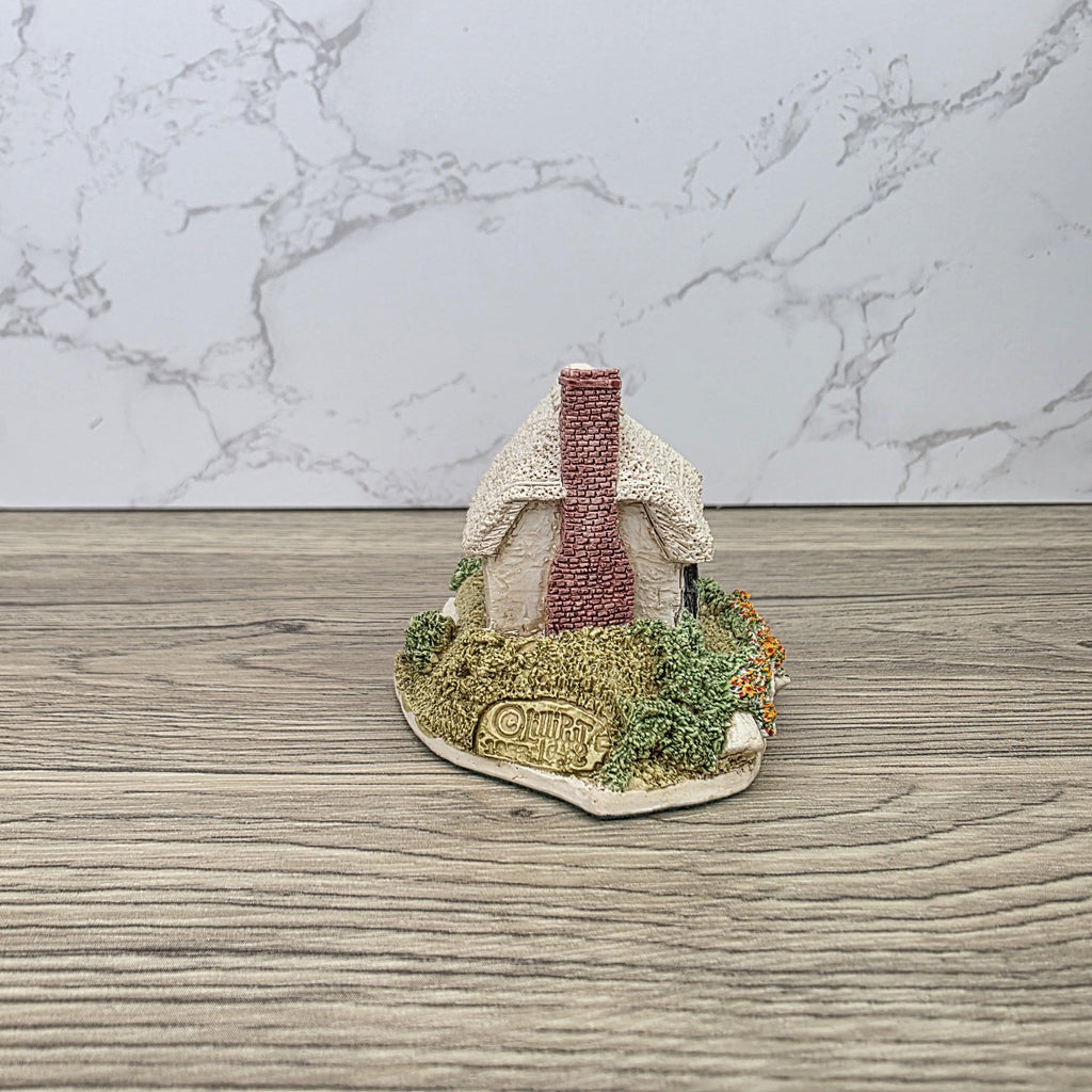 Lilliput Lane Riverview 1987 Cottage Figurine | Handcrafted English Resin Midlands Thatched House Model
