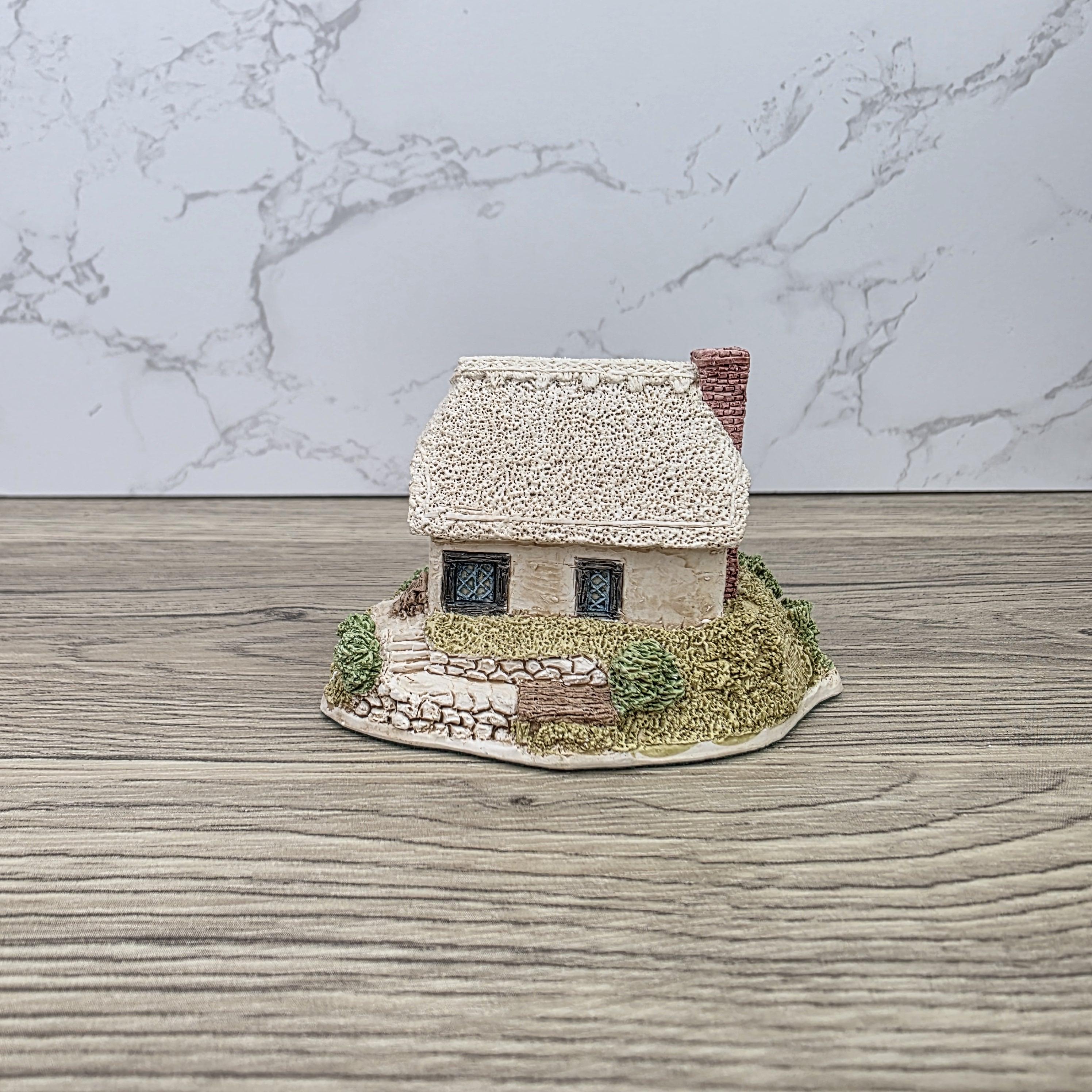 Lilliput Lane Riverview 1987 Cottage Figurine | Handcrafted English Resin Midlands Thatched House Model