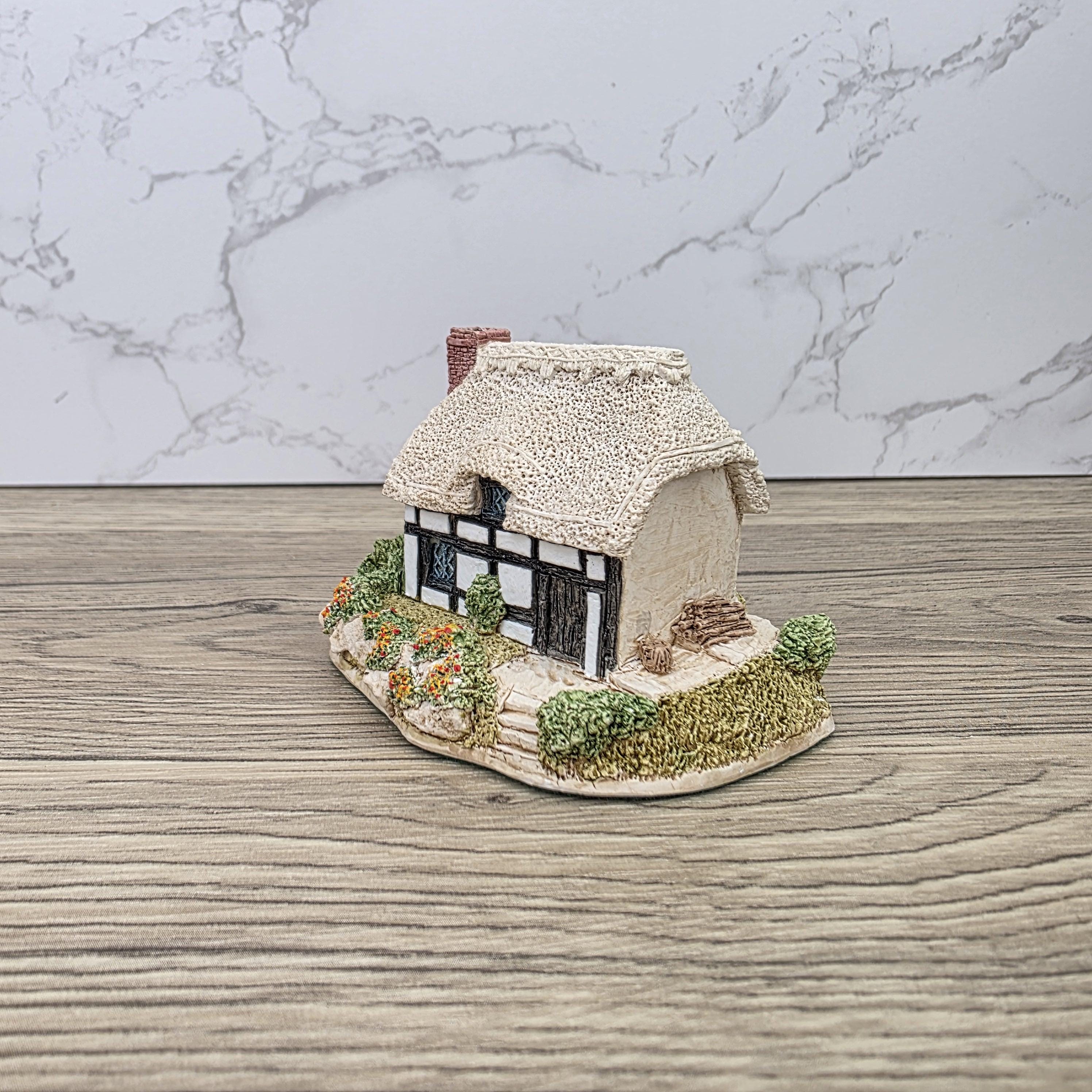 Lilliput Lane Riverview 1987 Cottage Figurine | Handcrafted English Resin Midlands Thatched House Model