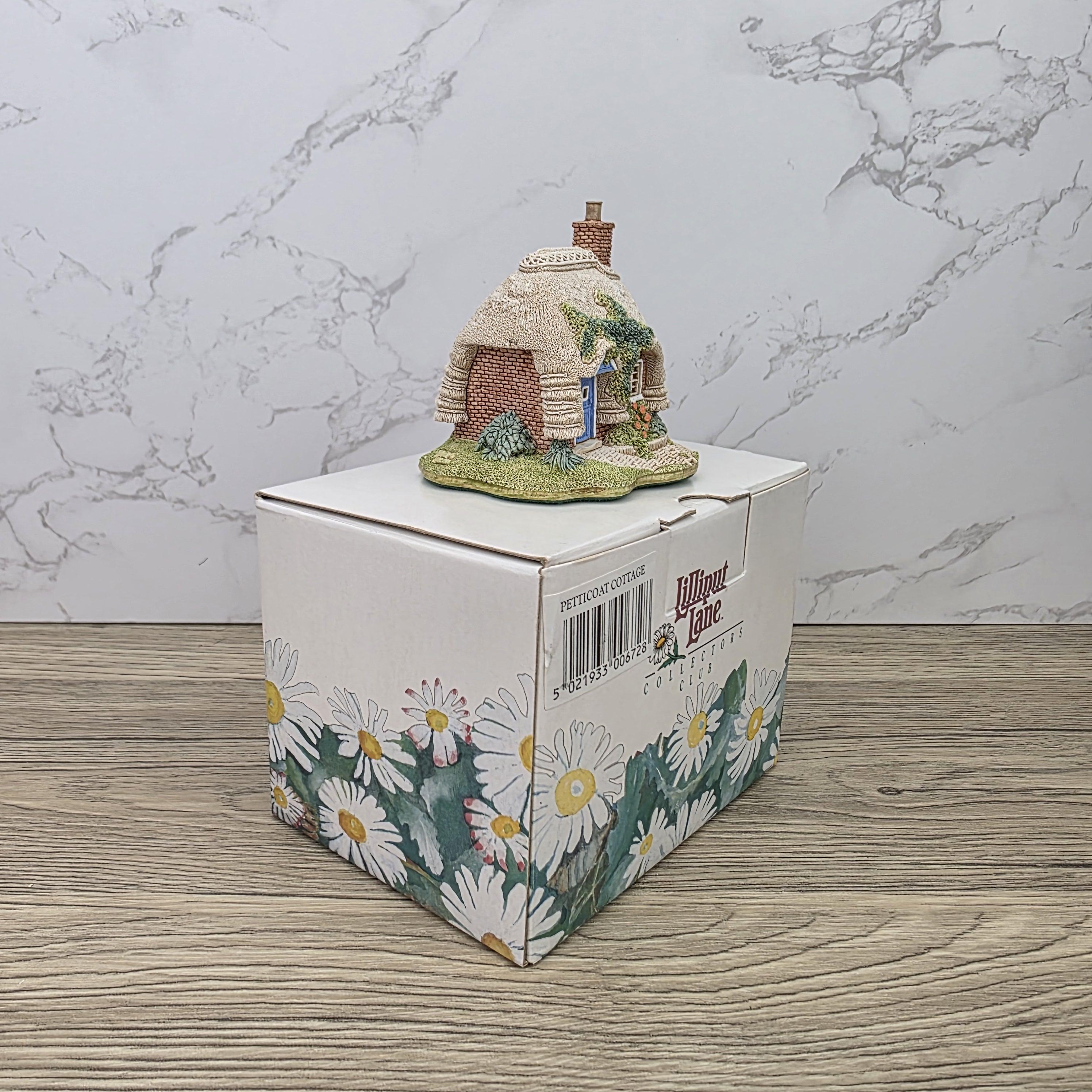 Lilliput Lane Petticoat Cottage Collectors Club 1994 Figurine With Box and Certificates