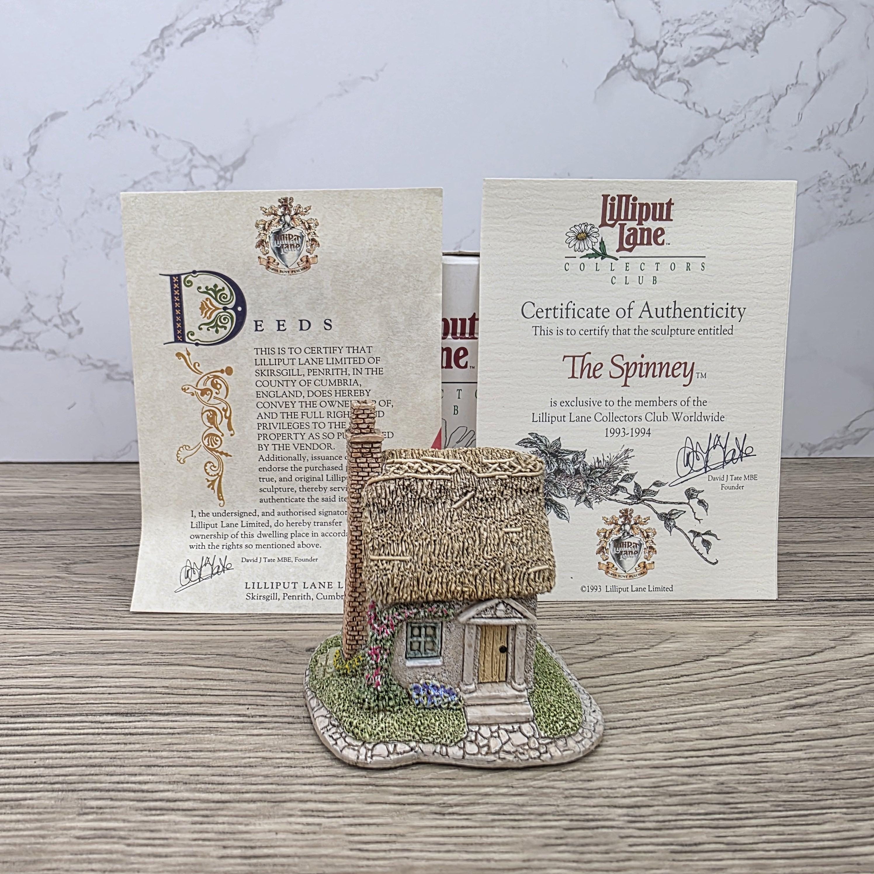 Lilliput Lane The Spinney Collectors Club 1993 Cottage Figurine With Box and Certificates