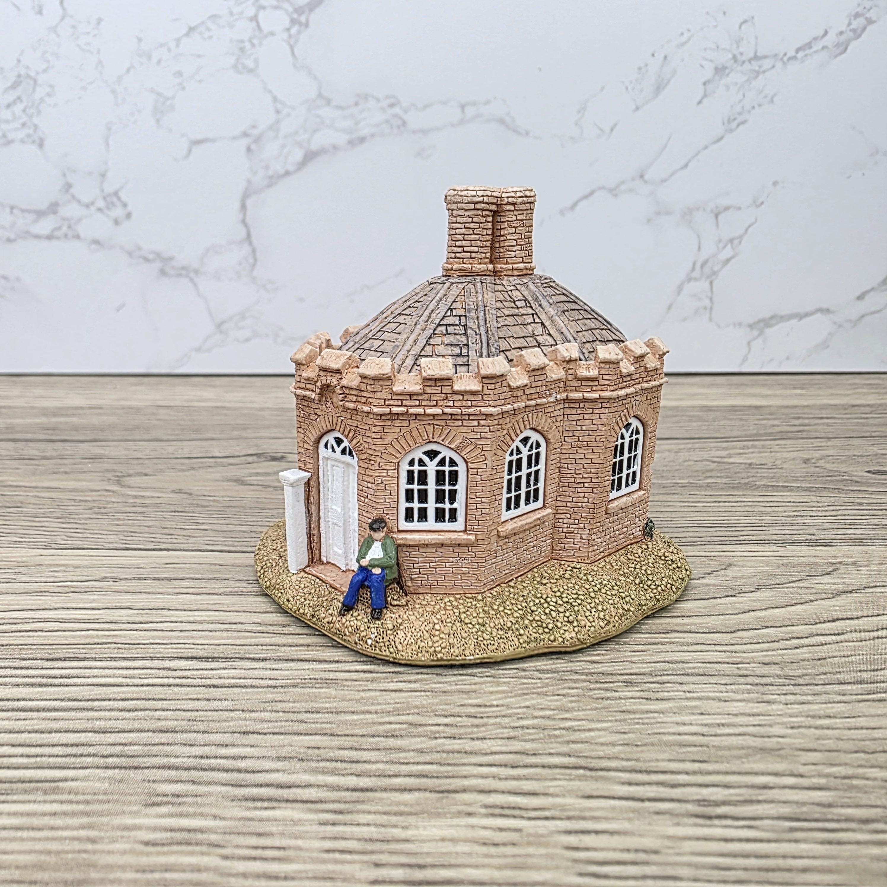 Lilliput Lane Wycombe Toll House 1994 Special Edition Figurine With Box and Certificates