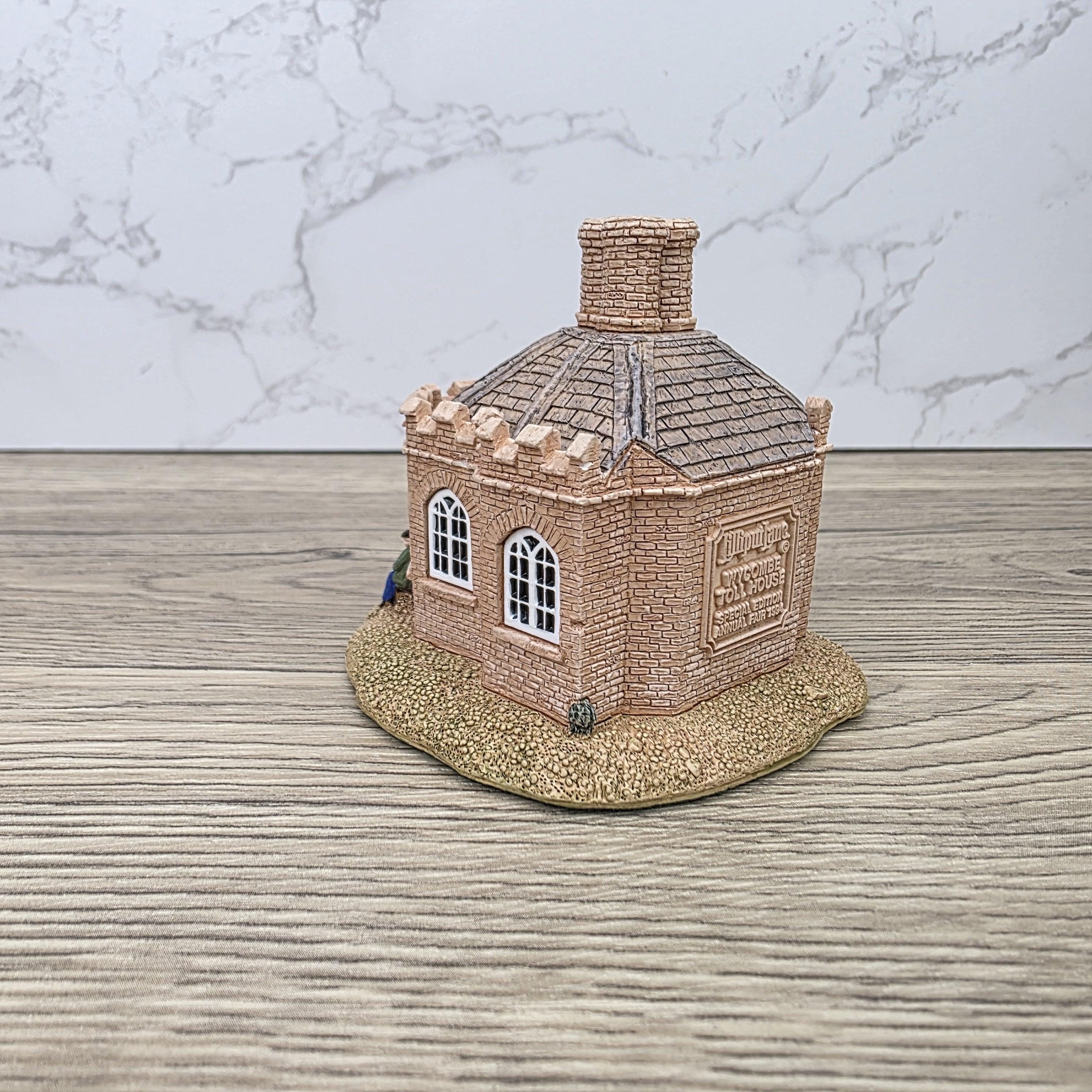 Lilliput Lane Wycombe Toll House 1994 Special Edition Figurine With Box and Certificates