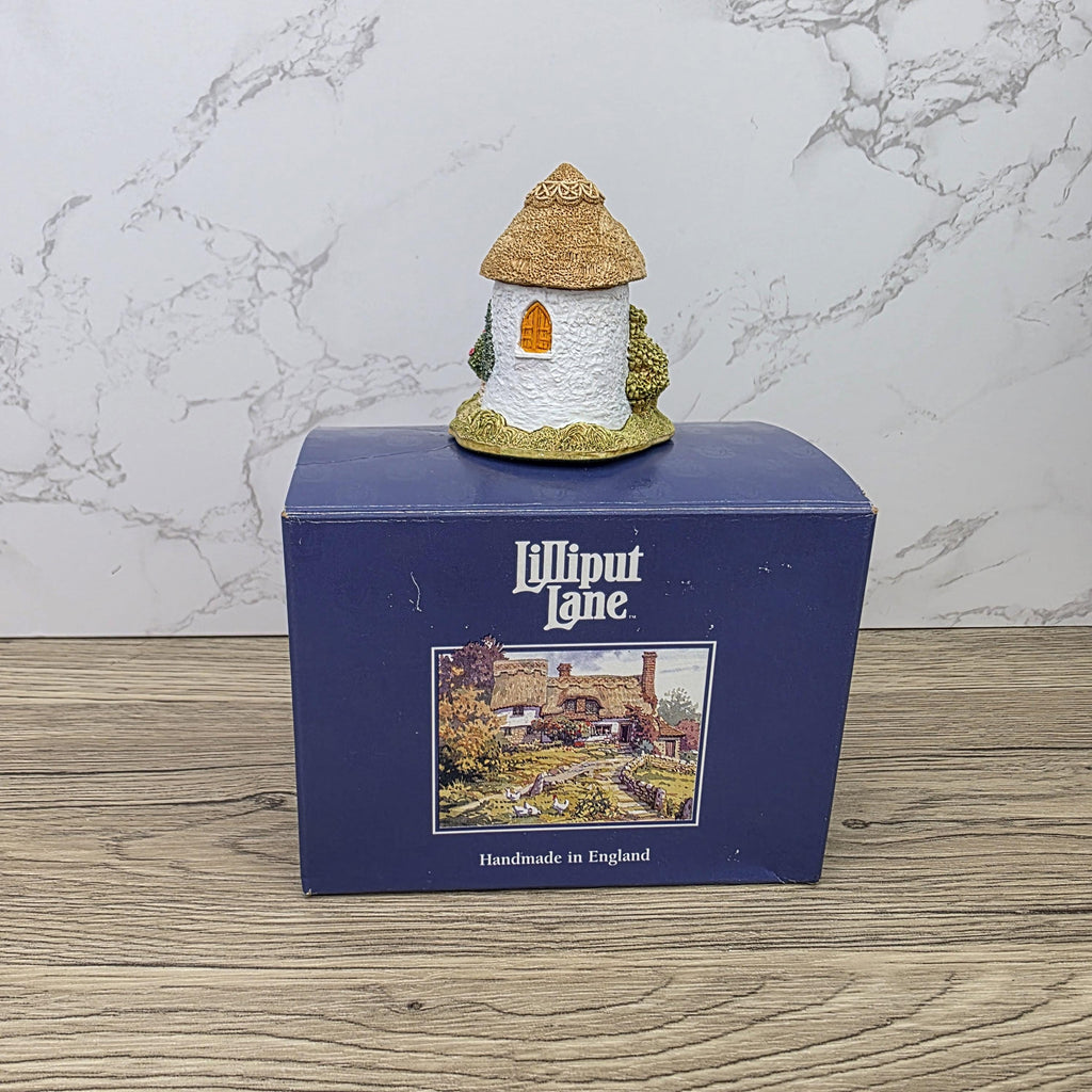 Vintage Lilliput Lane Thimble Cottage 1995 Collectors Cottage Figurine With Box and Deeds