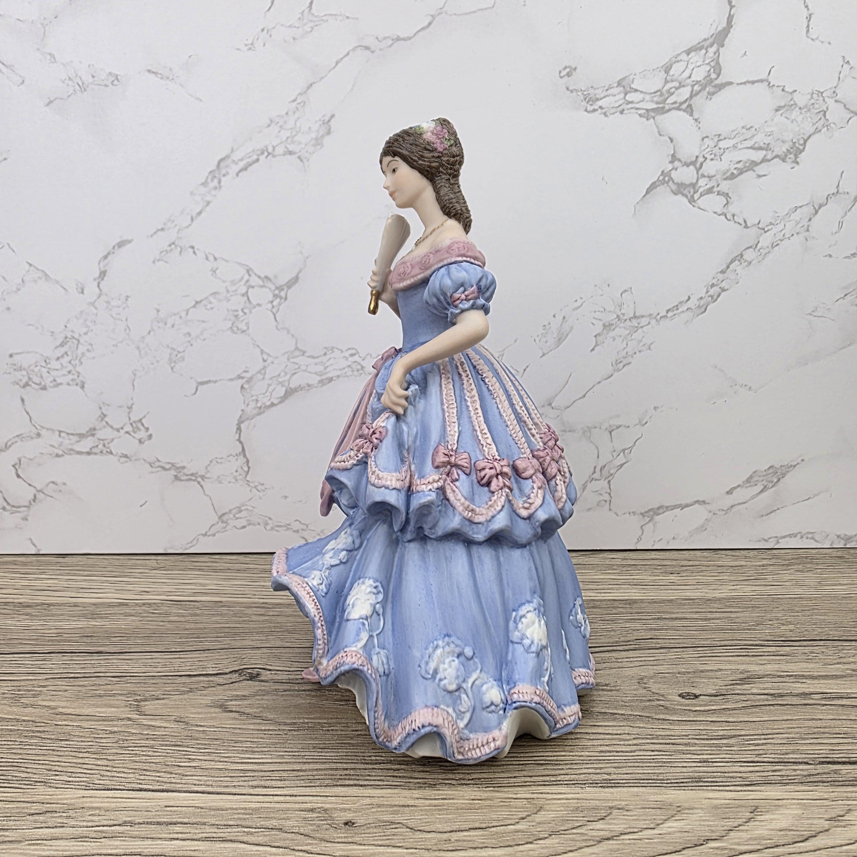 Wedgwood Imperial Banquet 1855 Limited Edition Fine Porcelain Lady Figurine No1125 Vintage Collectible