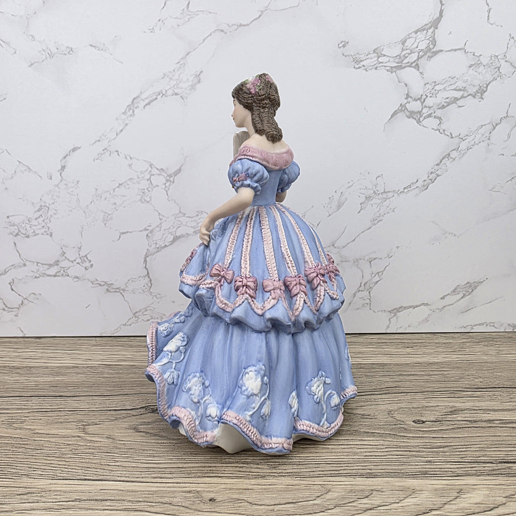 Wedgwood Imperial Banquet 1855 Limited Edition Fine Porcelain Lady Figurine No1125 Vintage Collectible