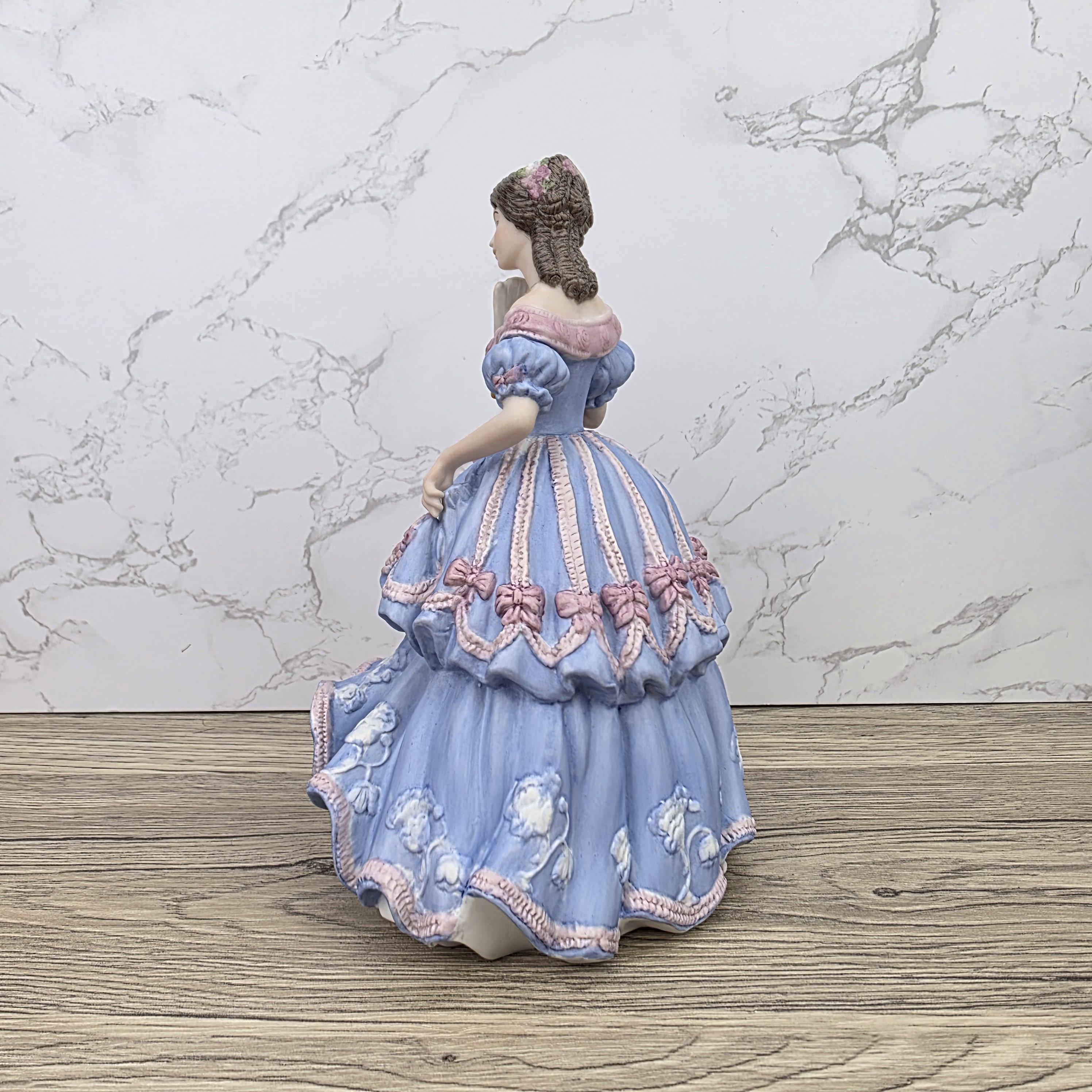 Wedgwood Imperial Banquet 1855 Limited Edition Fine Porcelain Lady Figurine No1125 Vintage Collectible