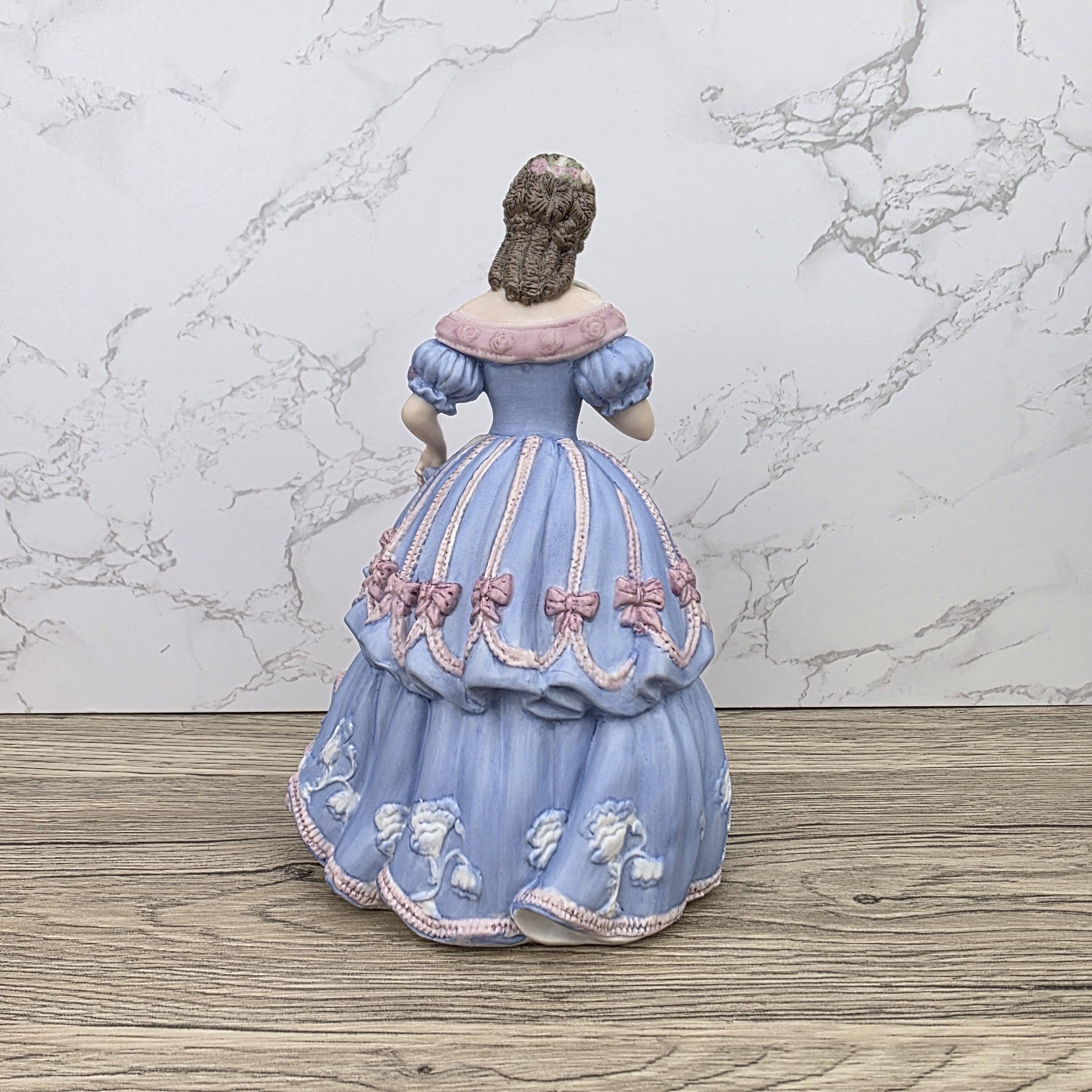 Wedgwood Imperial Banquet 1855 Limited Edition Fine Porcelain Lady Figurine No1125 Vintage Collectible