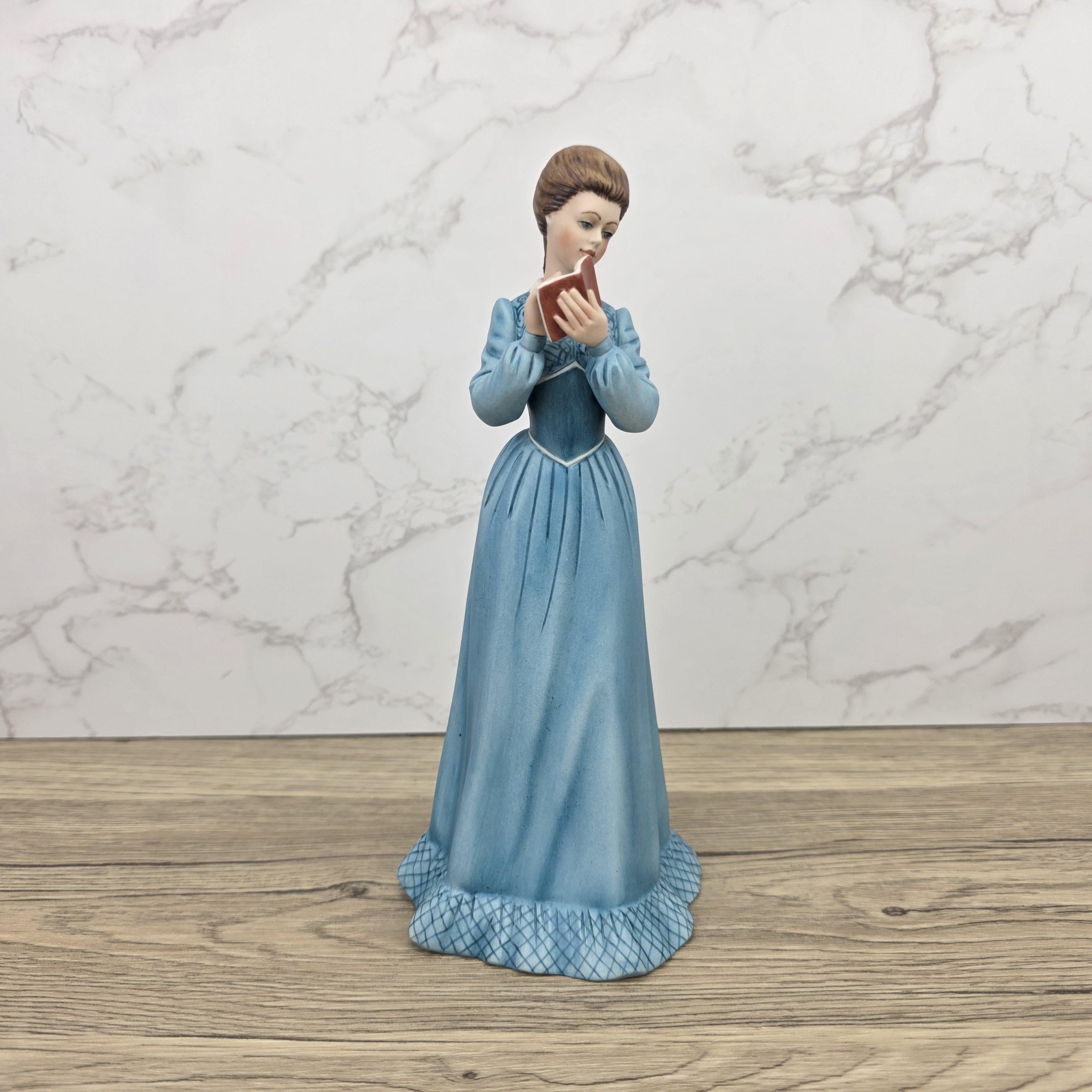 Capodimonte Italy Fine Porcelain Lady Reading Book Figurine Vintage Hand Painted Collectible Decorative Statue