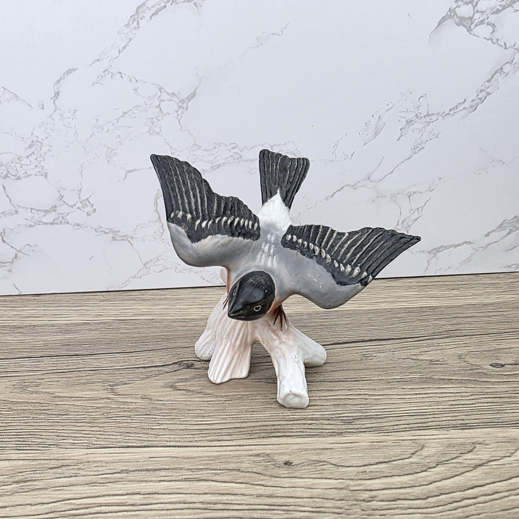 Vintage Hummel F&W Goebel CV62 Porcelain Bullfinch Bird Figurine 1976 Model 38 018-11 German Sculpture