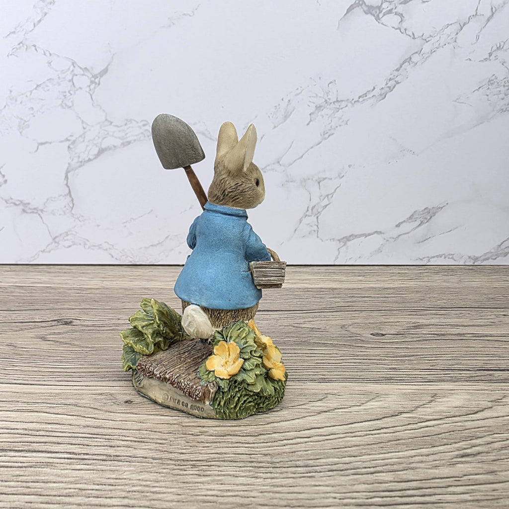 Vintage Peter Rabbit with Spade Figurine 2001 Beatrix Potter Border Fine Arts Resin Sculpture A0260