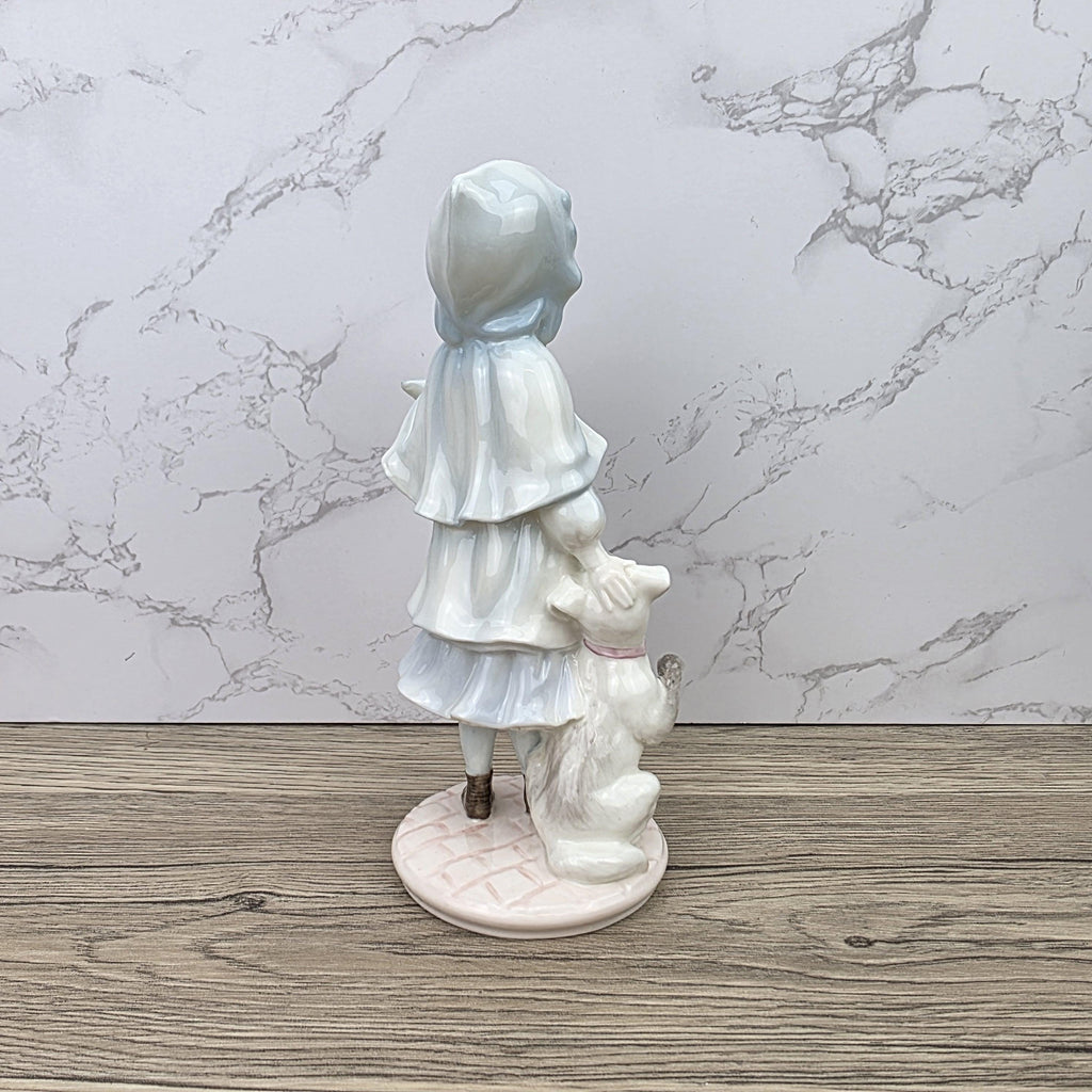 Coalport A Present For Grandma 1994 Limited Edition Figurine No 315 With Certificate Porcelain Figure