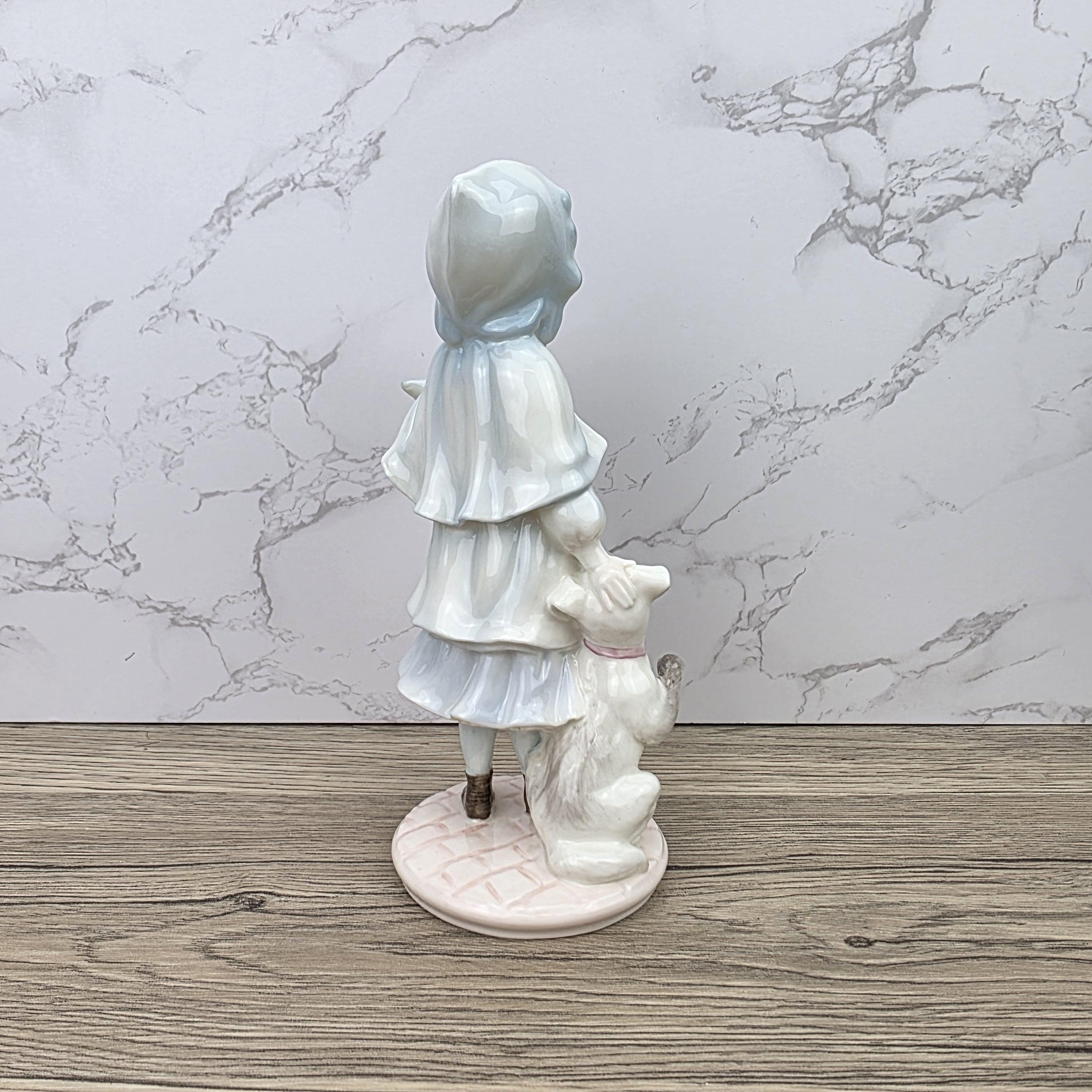 Coalport A Present For Grandma 1994 Limited Edition Figurine No 315 With Certificate Porcelain Figure