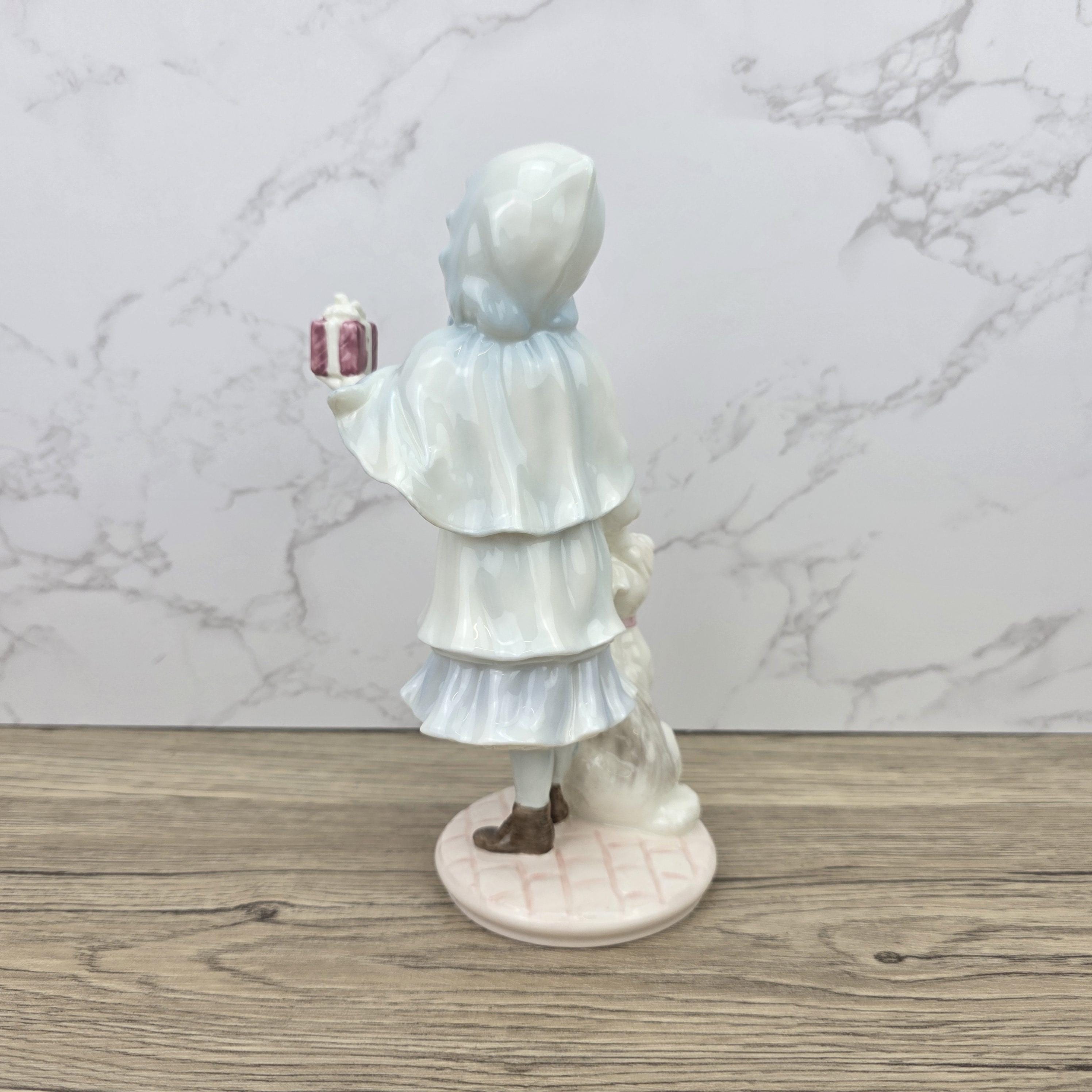 Coalport A Present For Grandma 1994 Limited Edition Figurine No 315 With Certificate Porcelain Figure