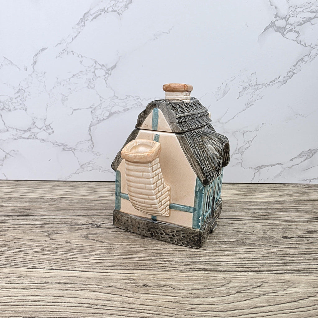Leonardo Cottage House Teapot with Thatched Roof | Vintage Decorative Ceramic Collectible Pot