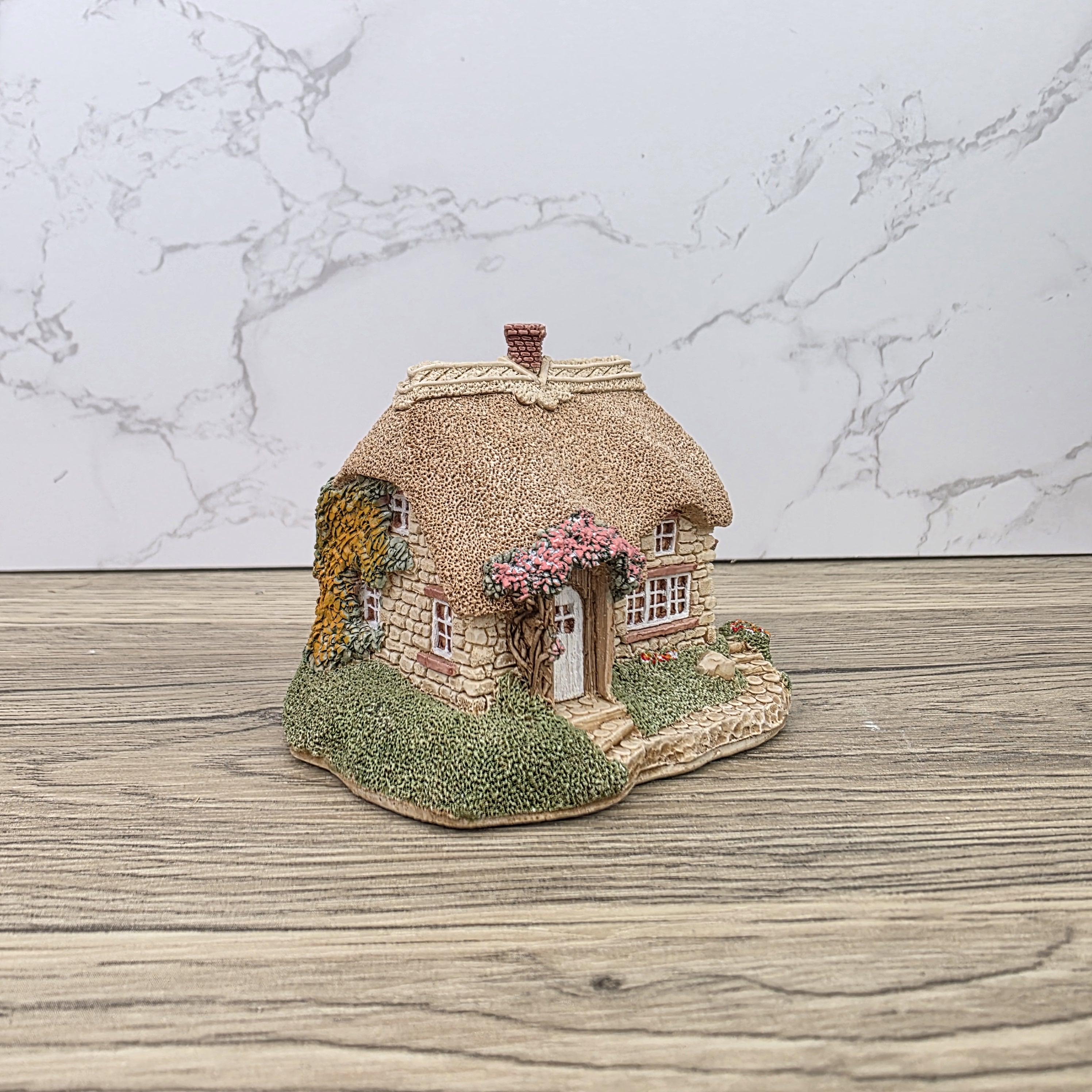 Vintage 1990 Lavender Cottage Lilliput Lane Collectors Club Special Piece In Original Box Decorative