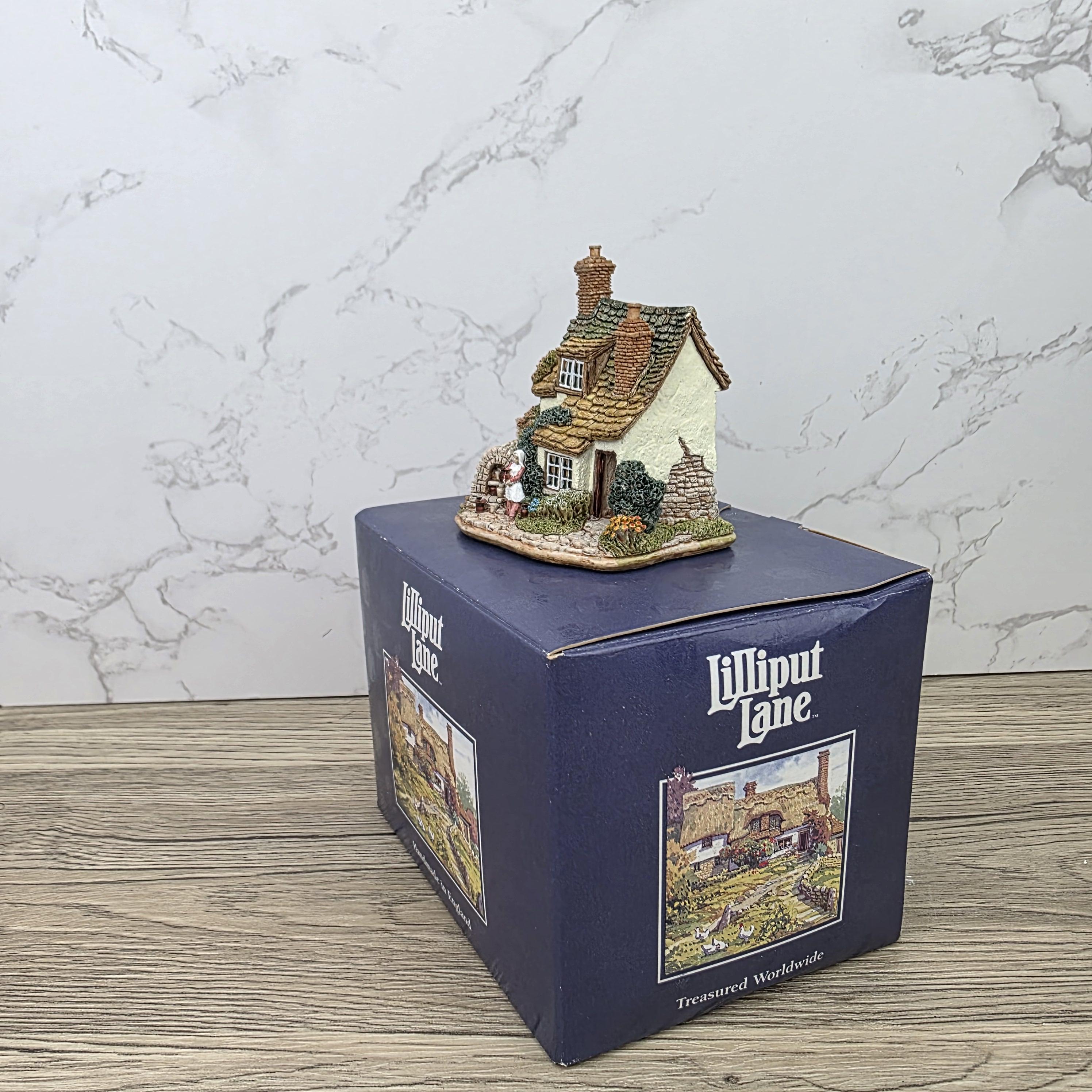 Vintage 1998 Lilliput Lane Kiln Cottage LN2124 Collectors Club Figurine With COA In Box