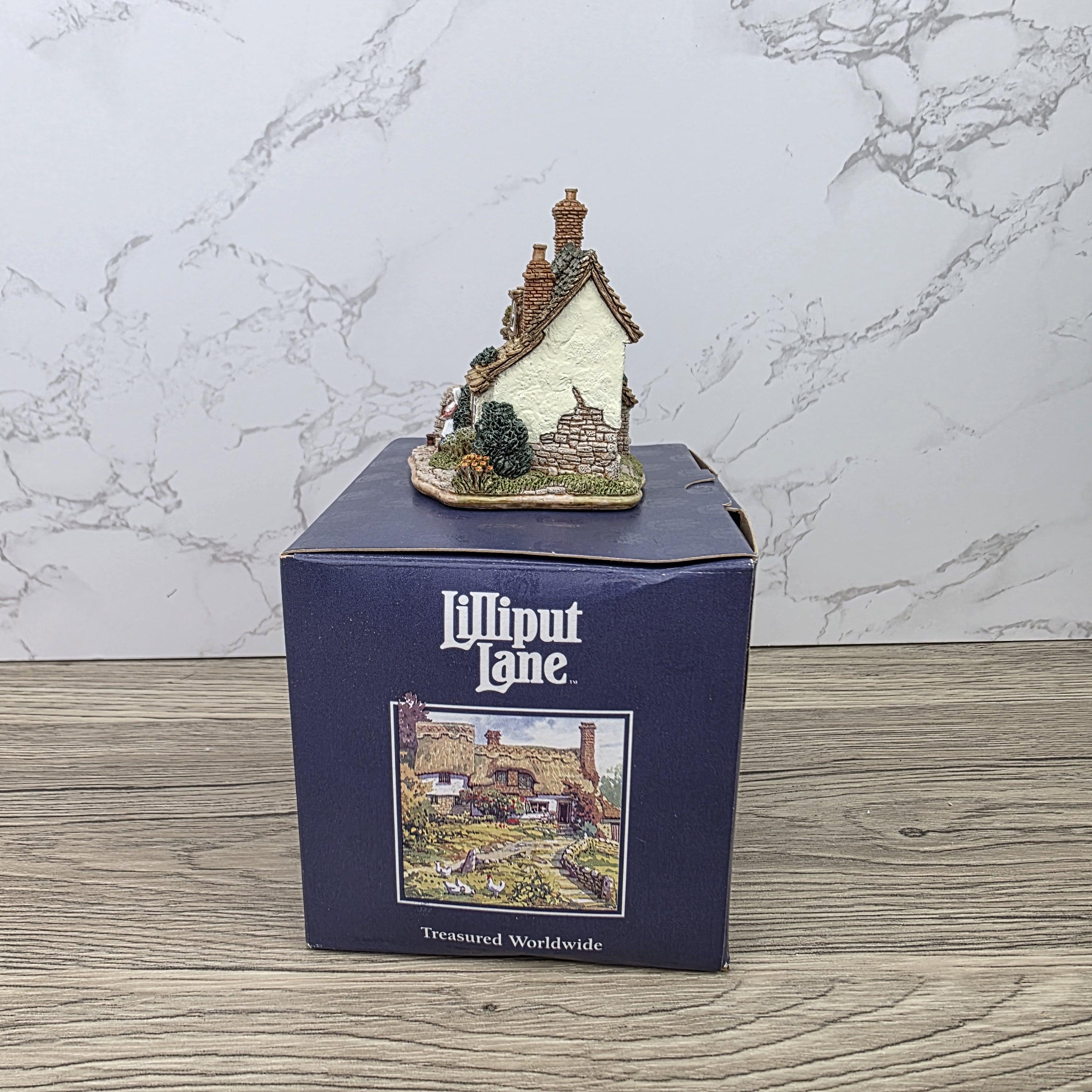 Vintage 1998 Lilliput Lane Kiln Cottage LN2124 Collectors Club Figurine With COA In Box