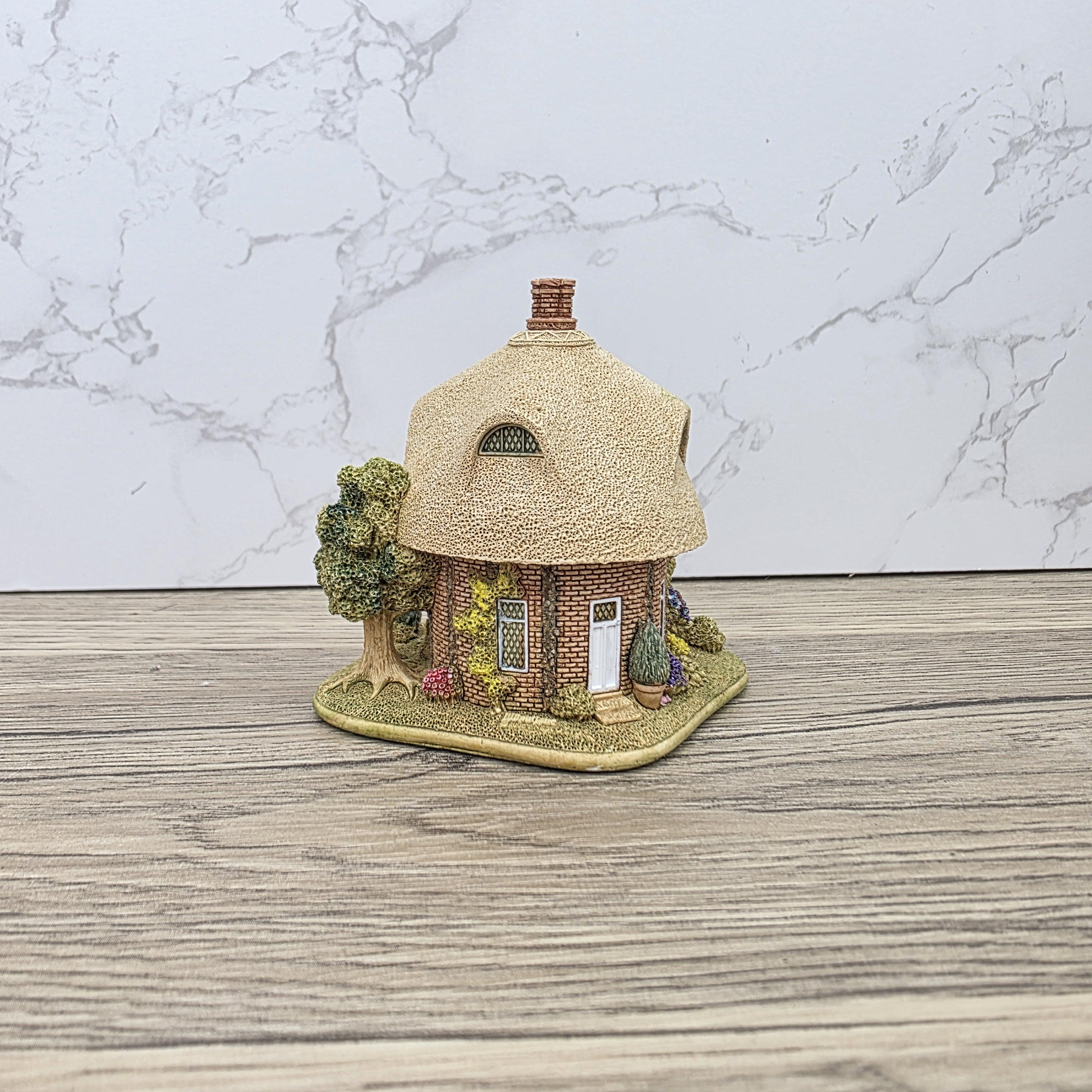 Vintage Lilliput Lane Sugar Mouse L2932 Collectors Club Cottage 2006 2007 Membership Figurine