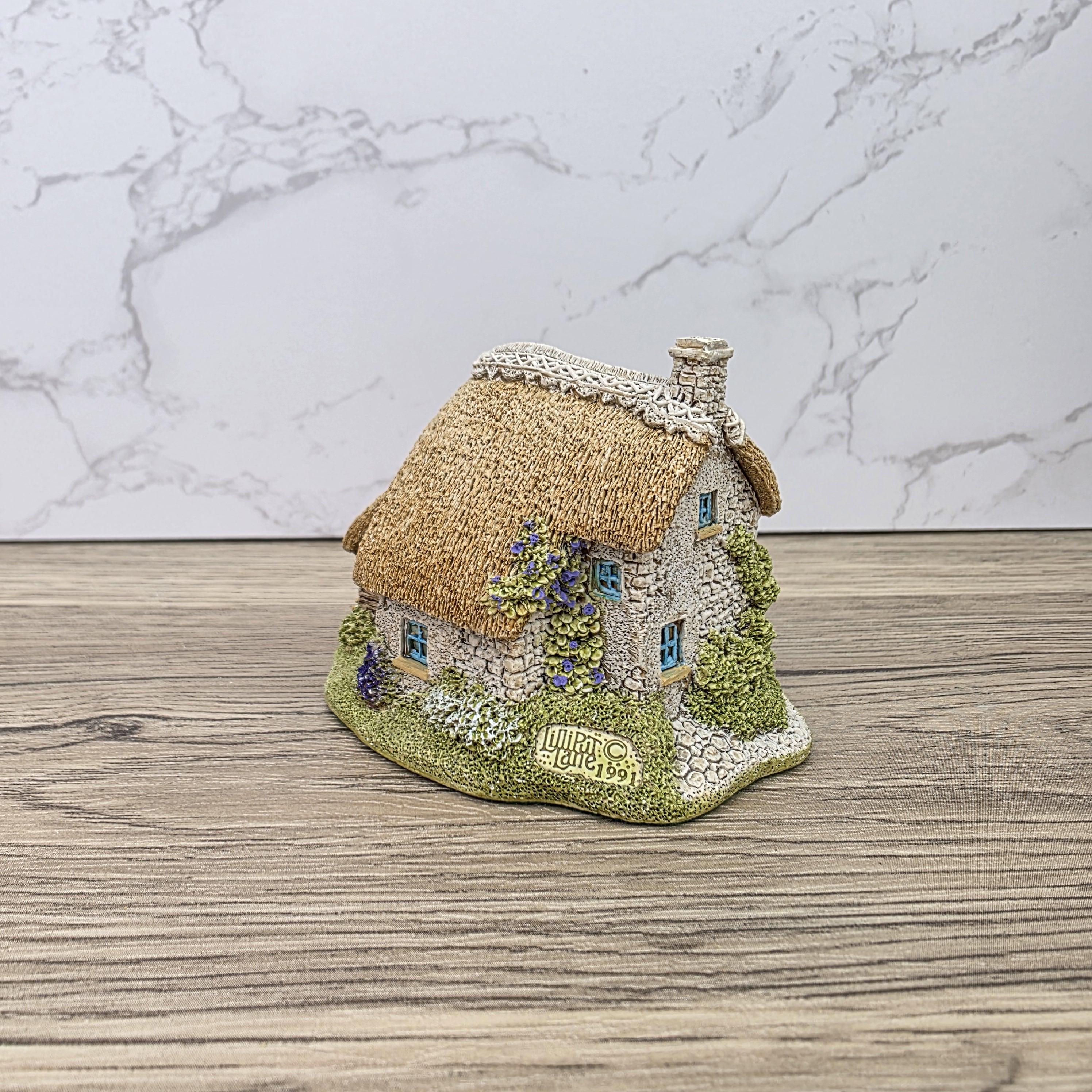 Lilliput Lane Puddlebrook 1991 Collectors Club Cottage | Handcrafted English Resin Thatched House Figurine