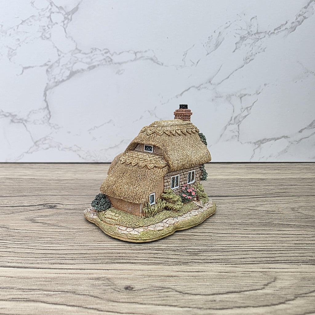 Lilliput Lane Applejack Cottage 1994 Figurine | Handcrafted English Resin Thatched House Miniature
