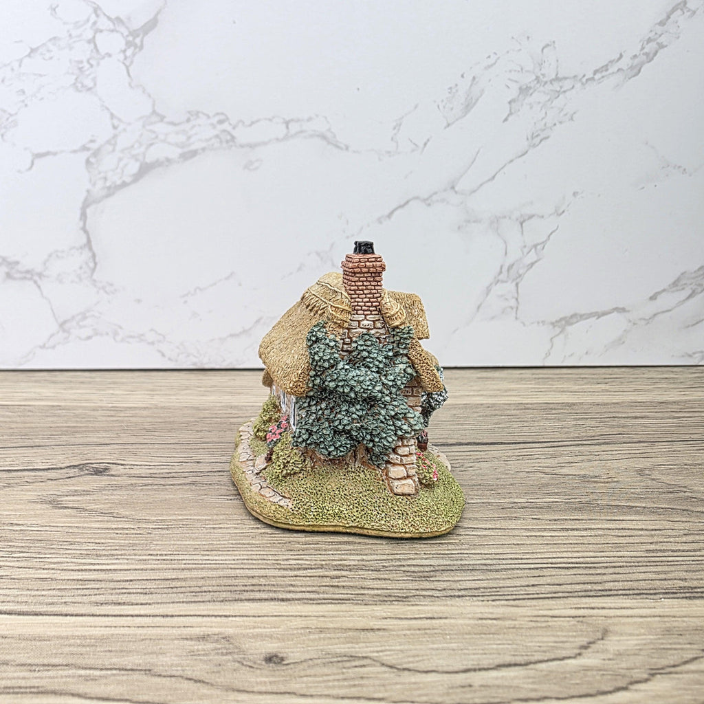Lilliput Lane Applejack Cottage 1994 Figurine | Handcrafted English Resin Thatched House Miniature