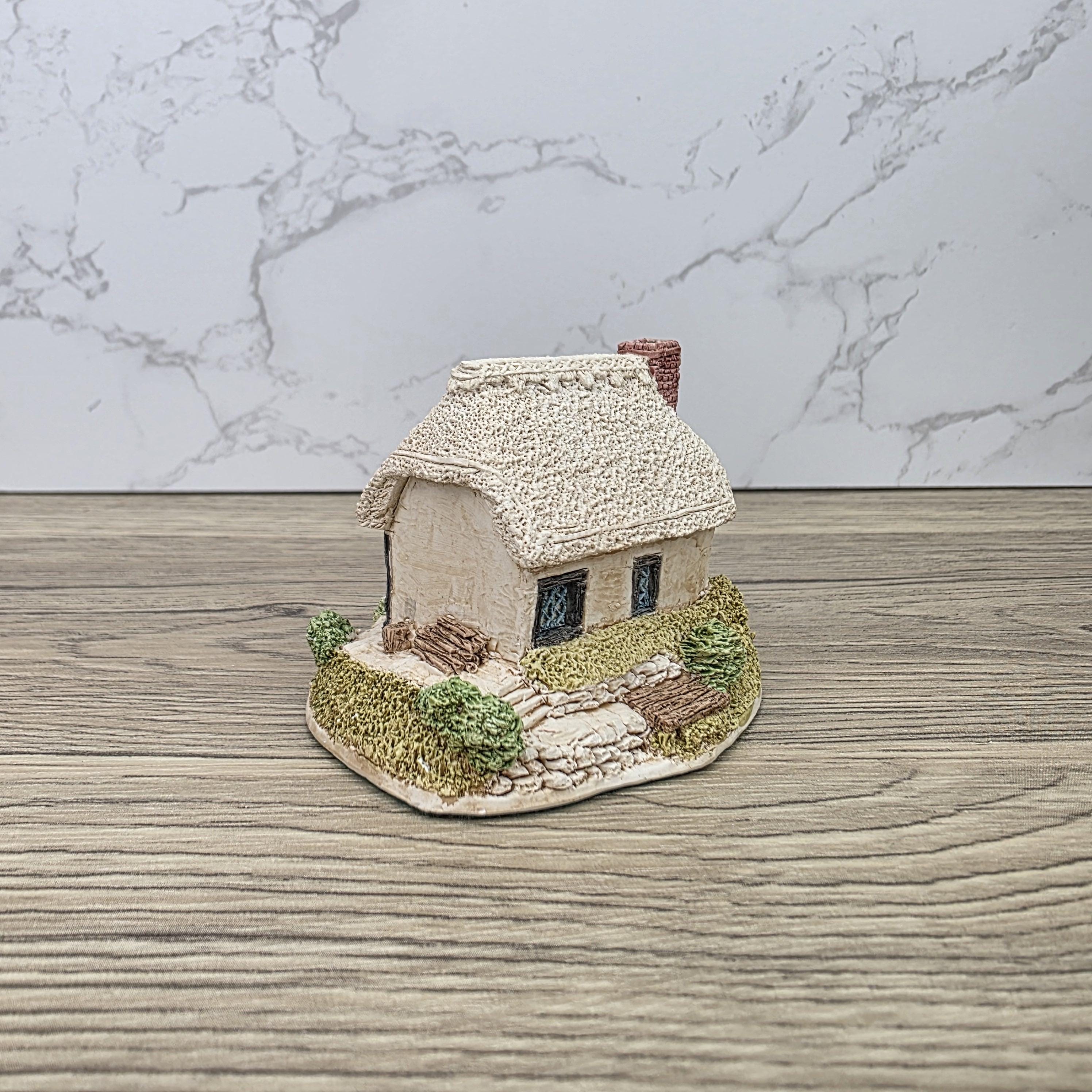 Lilliput Lane Riverview 1987 Cottage Figurine | Handcrafted English Resin Midlands Thatched House Model