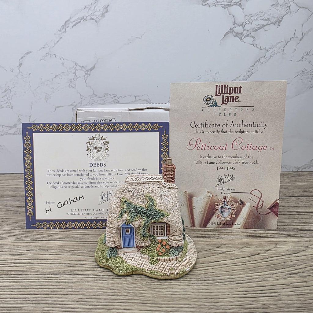 Lilliput Lane Petticoat Cottage Collectors Club 1994 Figurine With Box and Certificates