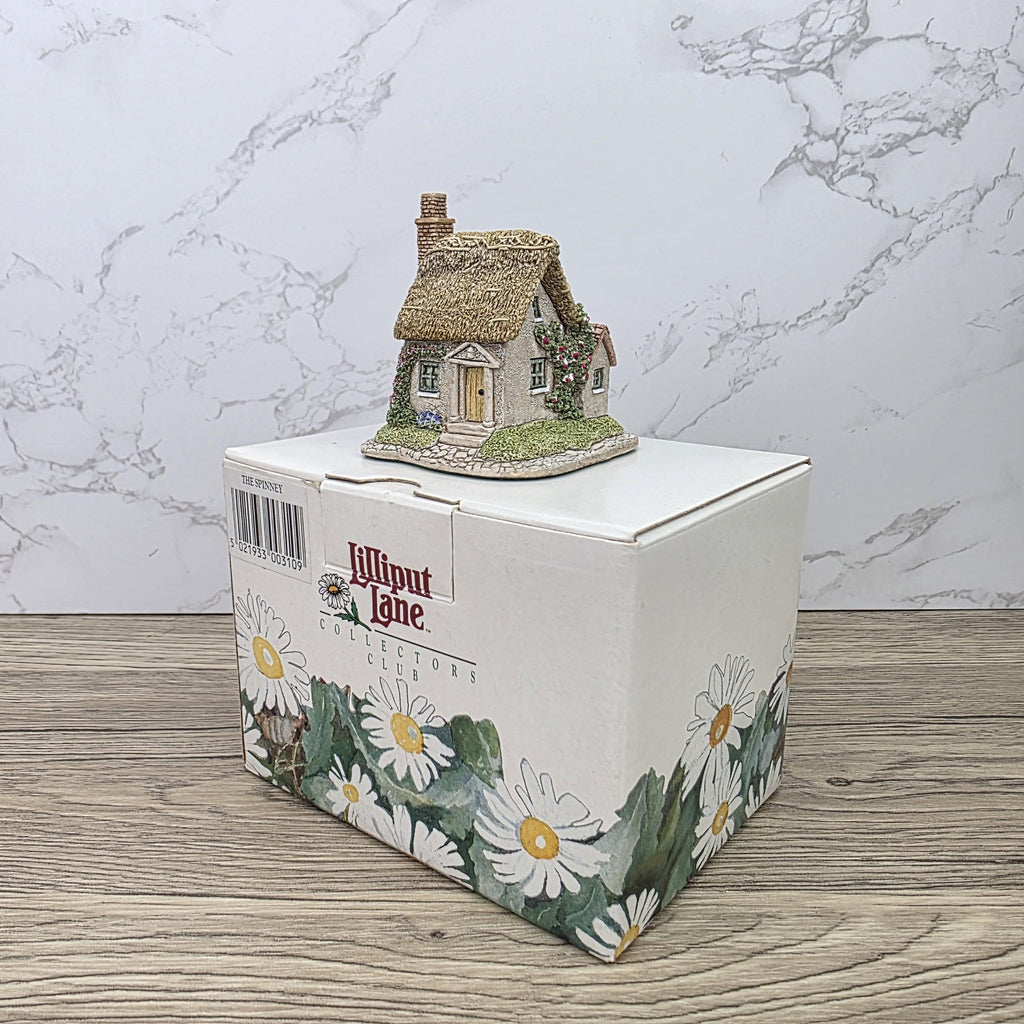 Lilliput Lane The Spinney Collectors Club 1993 Cottage Figurine With Box and Certificates