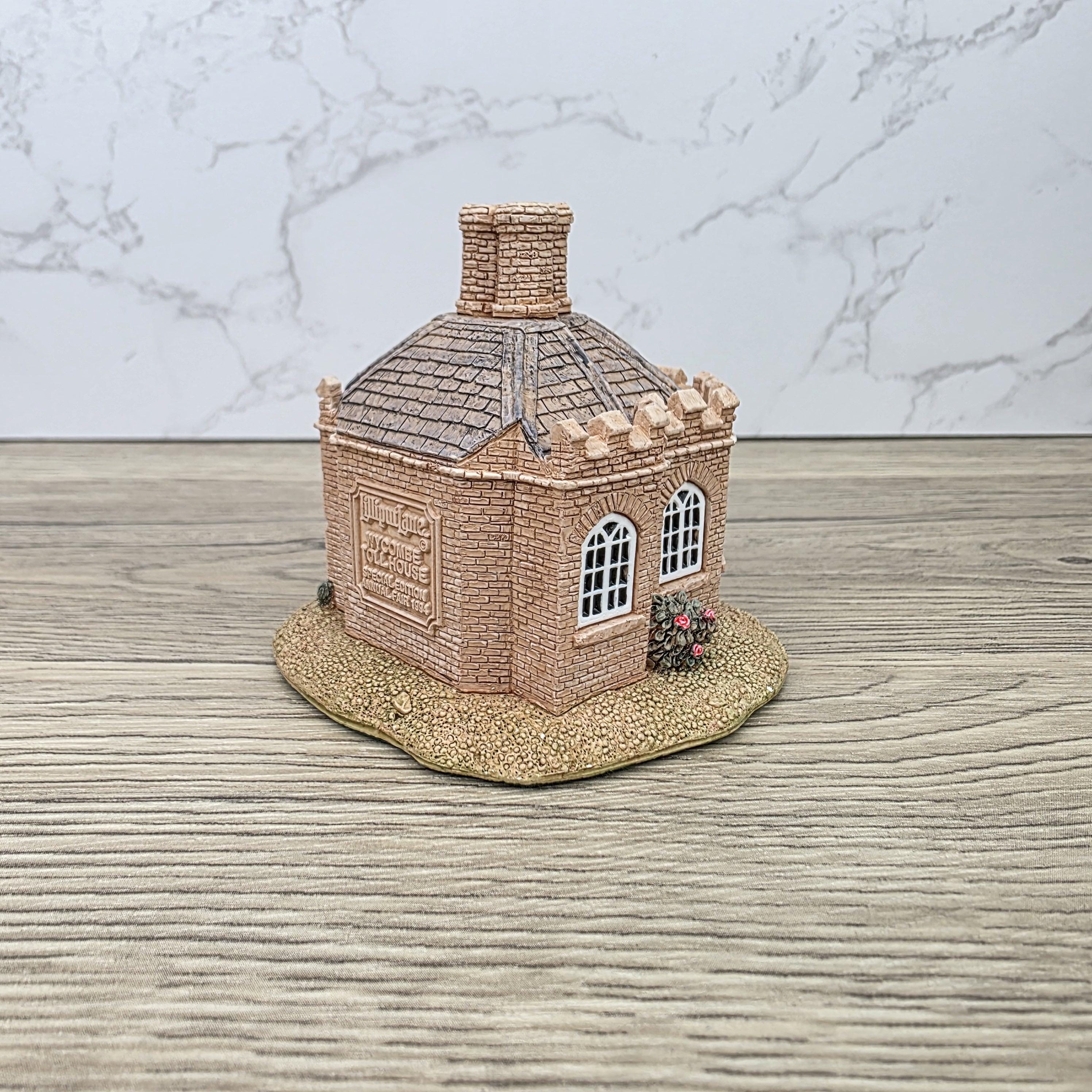 Lilliput Lane Wycombe Toll House 1994 Special Edition Figurine With Box and Certificates