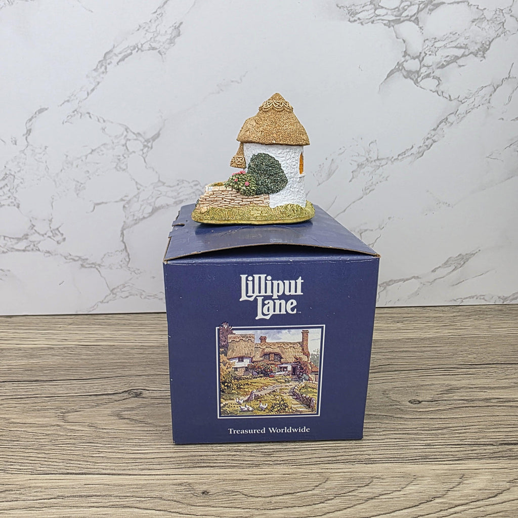 Vintage Lilliput Lane Thimble Cottage 1995 Collectors Cottage Figurine With Box and Deeds