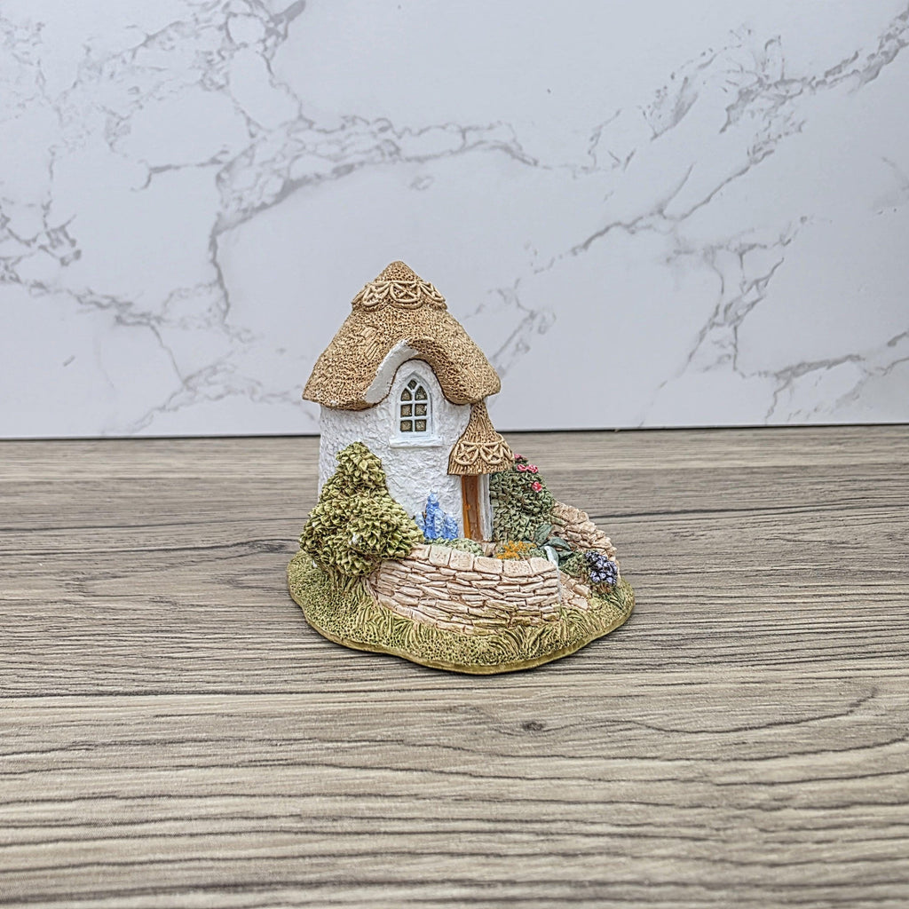 Vintage Lilliput Lane Thimble Cottage 1995 Collectors Cottage Figurine With Box and Deeds