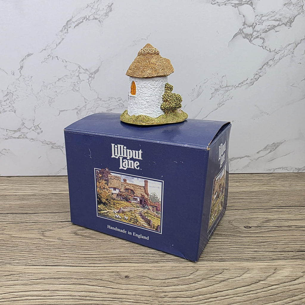 Vintage Lilliput Lane Thimble Cottage 1995 Collectors Cottage Figurine With Box and Deeds