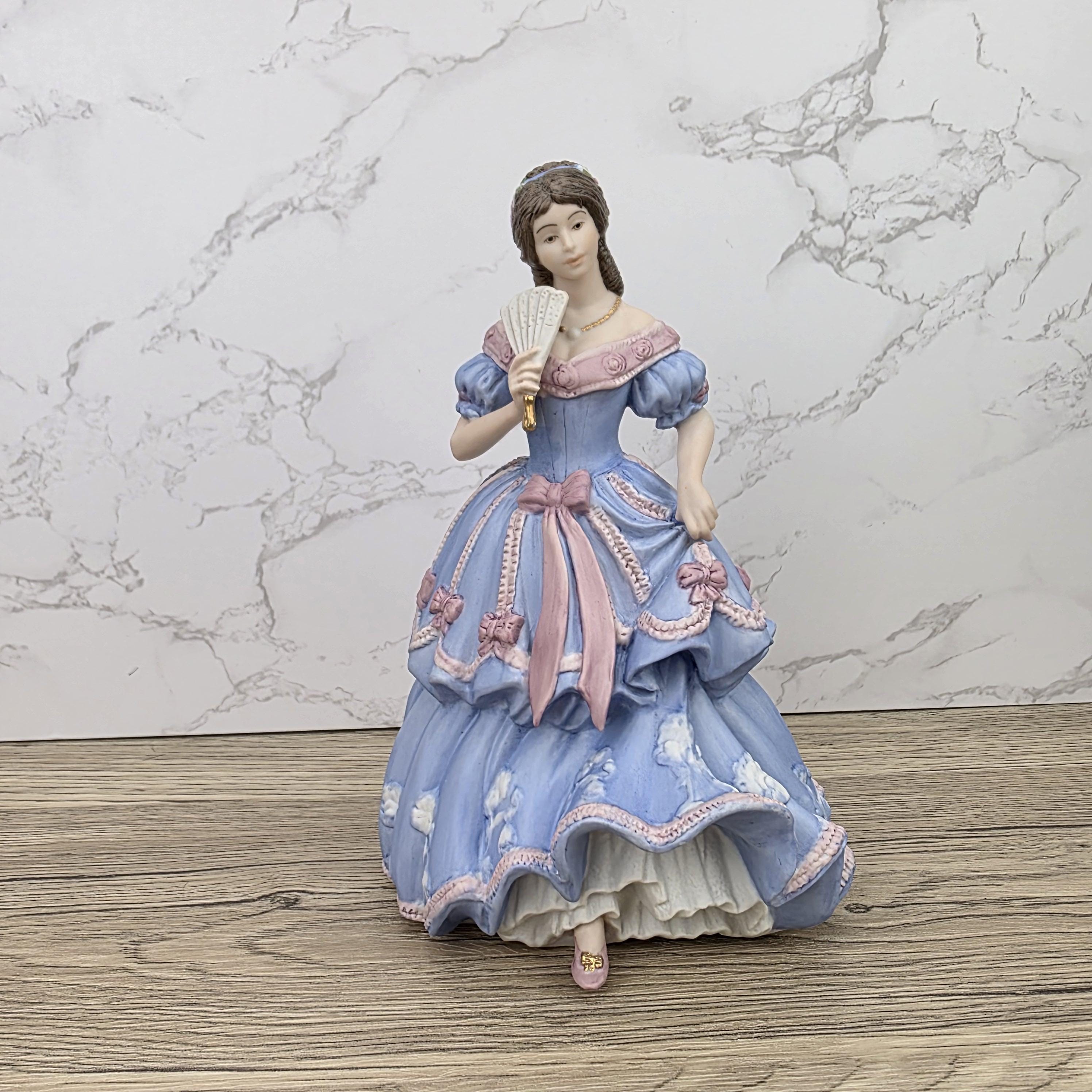 Wedgwood Imperial Banquet 1855 Limited Edition Fine Porcelain Lady Figurine No1125 Vintage Collectible