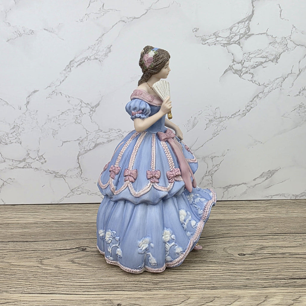Wedgwood Imperial Banquet 1855 Limited Edition Fine Porcelain Lady Figurine No1125 Vintage Collectible