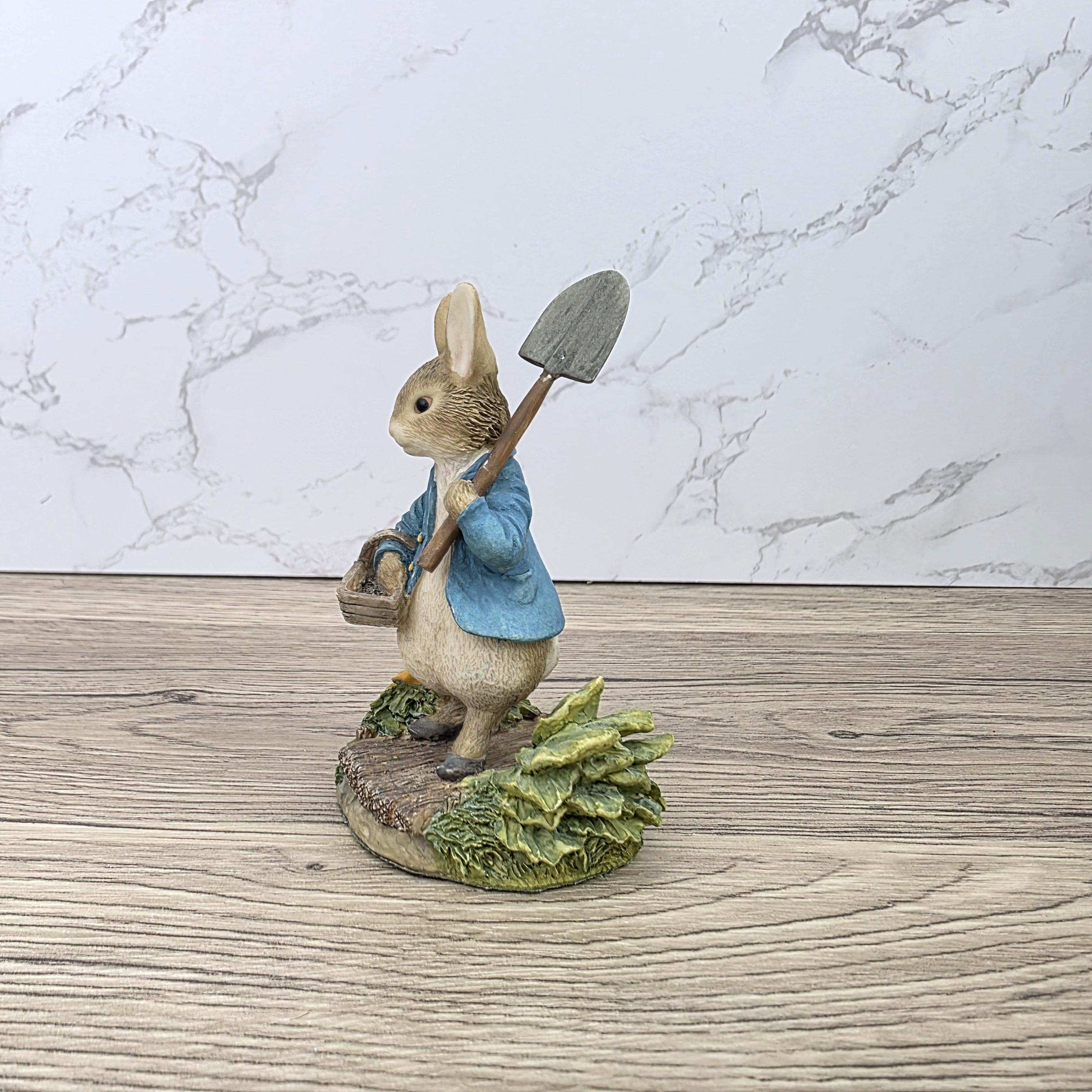 Vintage Peter Rabbit with Spade Figurine 2001 Beatrix Potter Border Fine Arts Resin Sculpture A0260