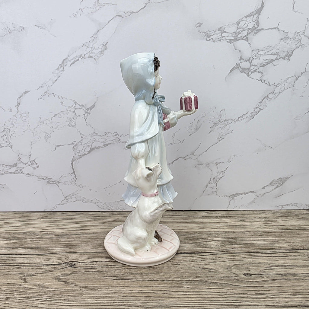 Coalport A Present For Grandma 1994 Limited Edition Figurine No 315 With Certificate Porcelain Figure