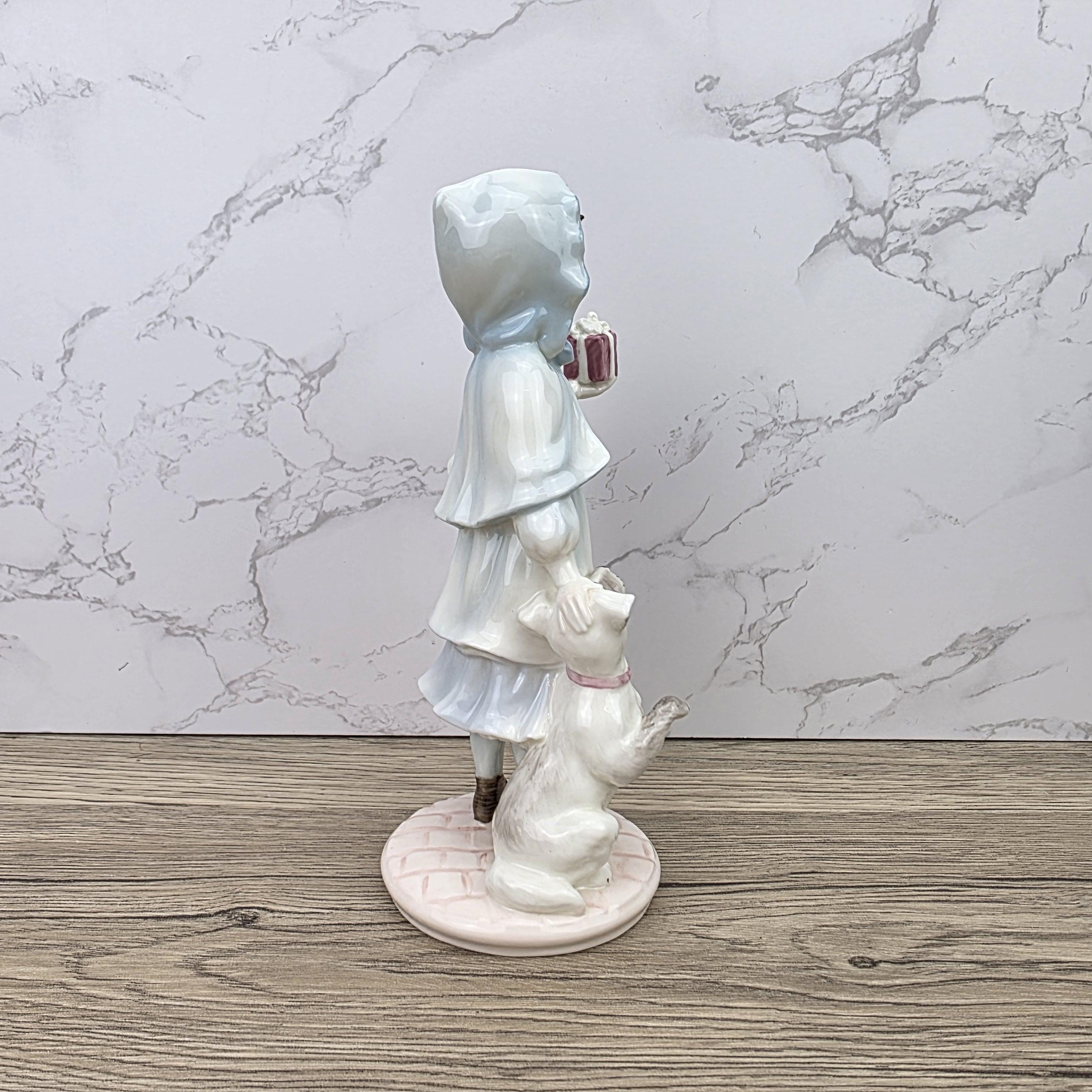Coalport A Present For Grandma 1994 Limited Edition Figurine No 315 With Certificate Porcelain Figure