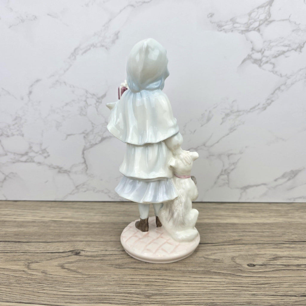 Coalport A Present For Grandma 1994 Limited Edition Figurine No 315 With Certificate Porcelain Figure