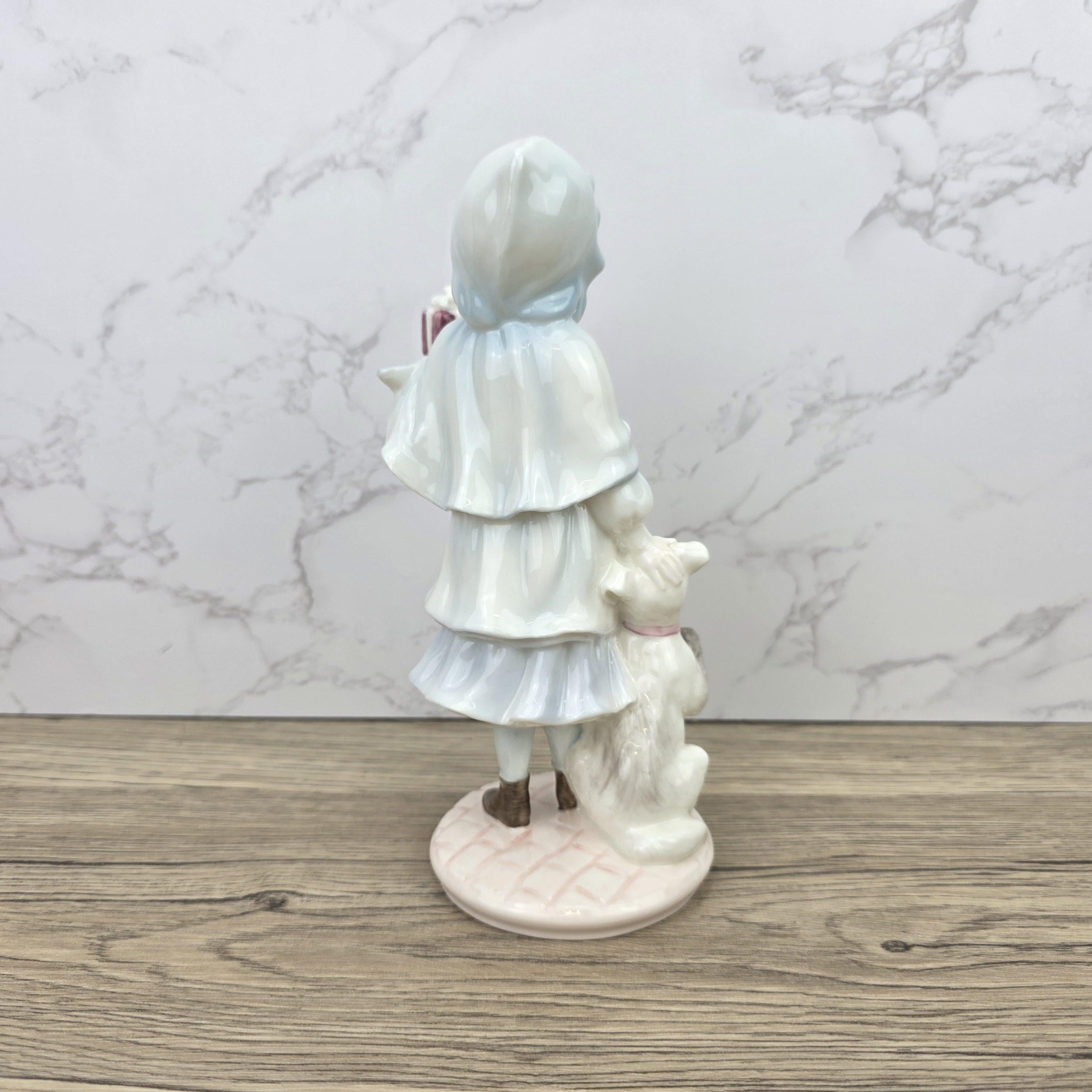 Coalport A Present For Grandma 1994 Limited Edition Figurine No 315 With Certificate Porcelain Figure