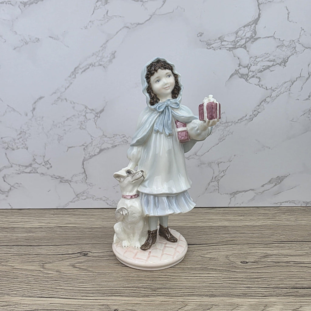 Coalport A Present For Grandma 1994 Limited Edition Figurine No 315 With Certificate Porcelain Figure
