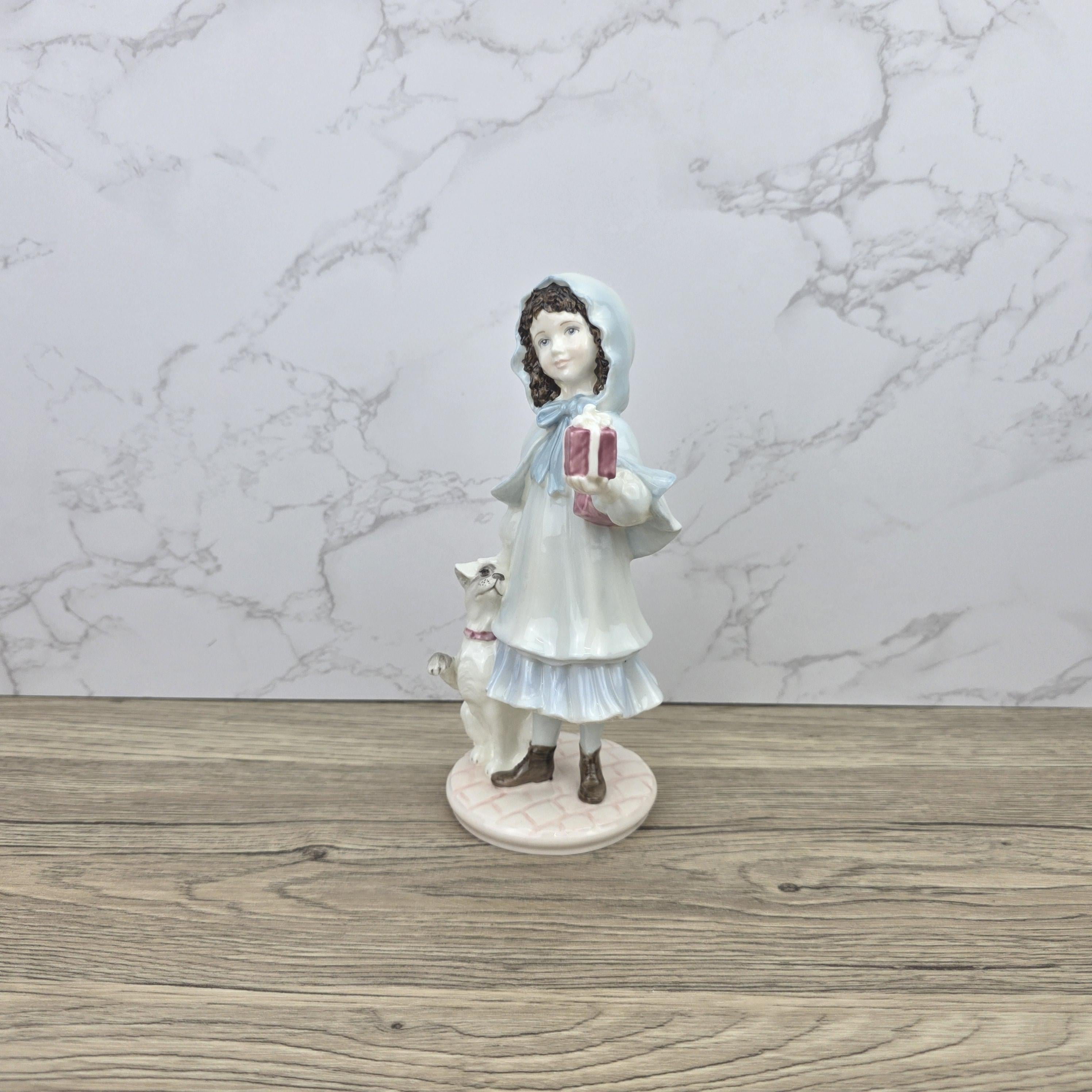 Coalport A Present For Grandma 1994 Limited Edition Figurine No 315 With Certificate Porcelain Figure