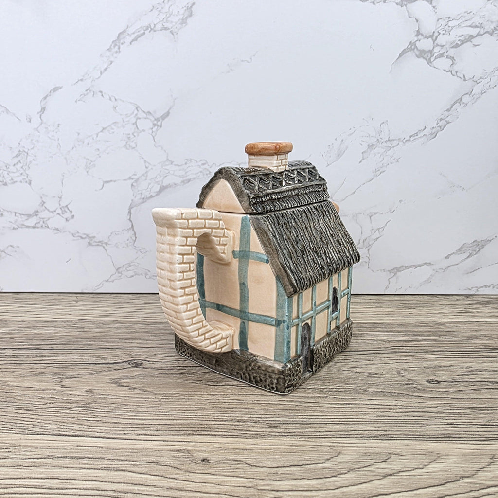 Leonardo Cottage House Teapot with Thatched Roof | Vintage Decorative Ceramic Collectible Pot