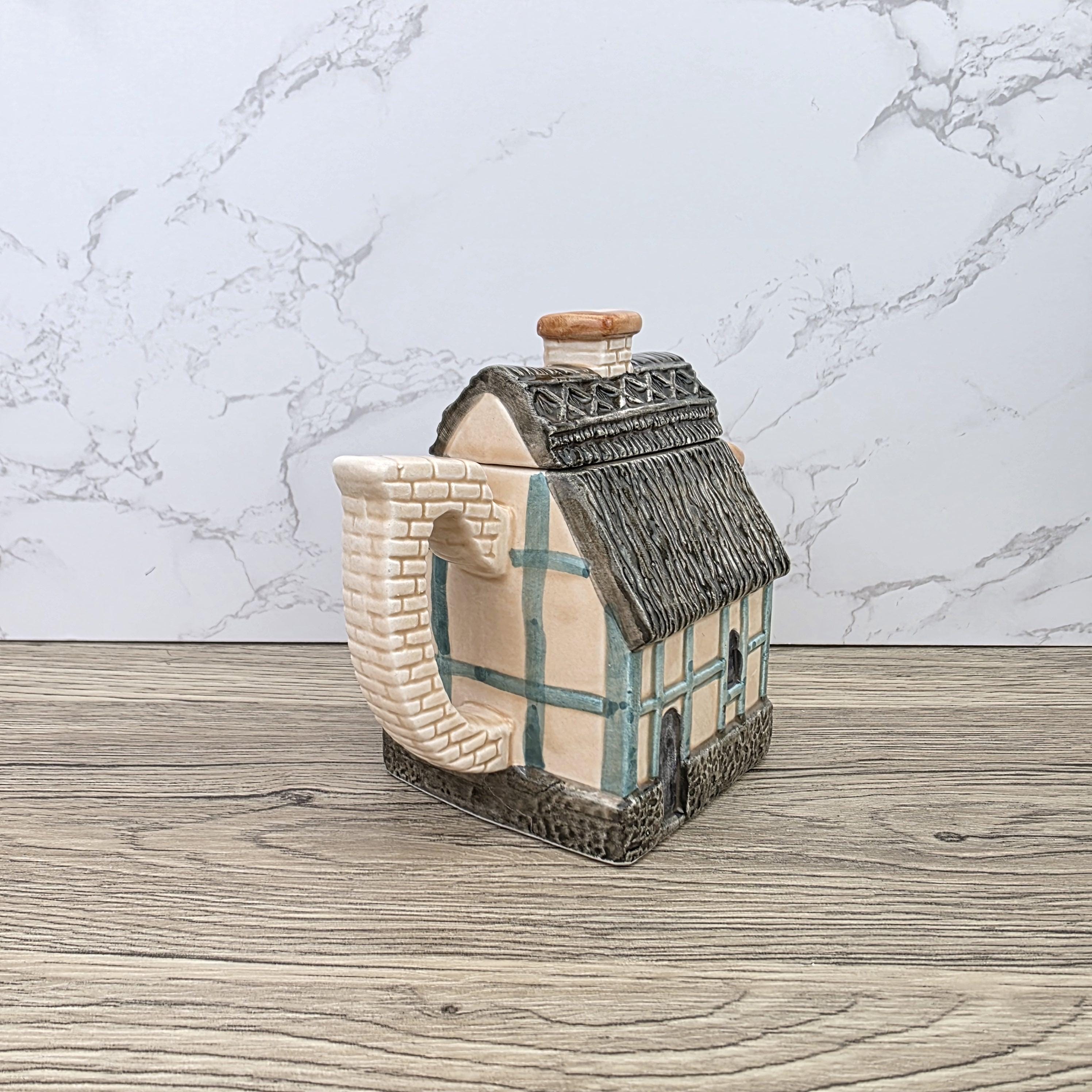 Leonardo Cottage House Teapot with Thatched Roof | Vintage Decorative Ceramic Collectible Pot