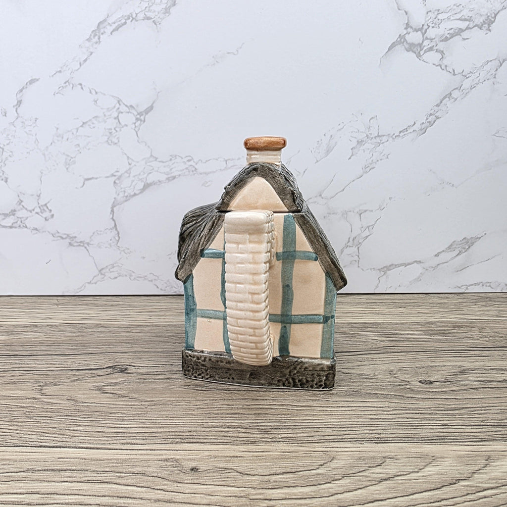 Leonardo Cottage House Teapot with Thatched Roof | Vintage Decorative Ceramic Collectible Pot