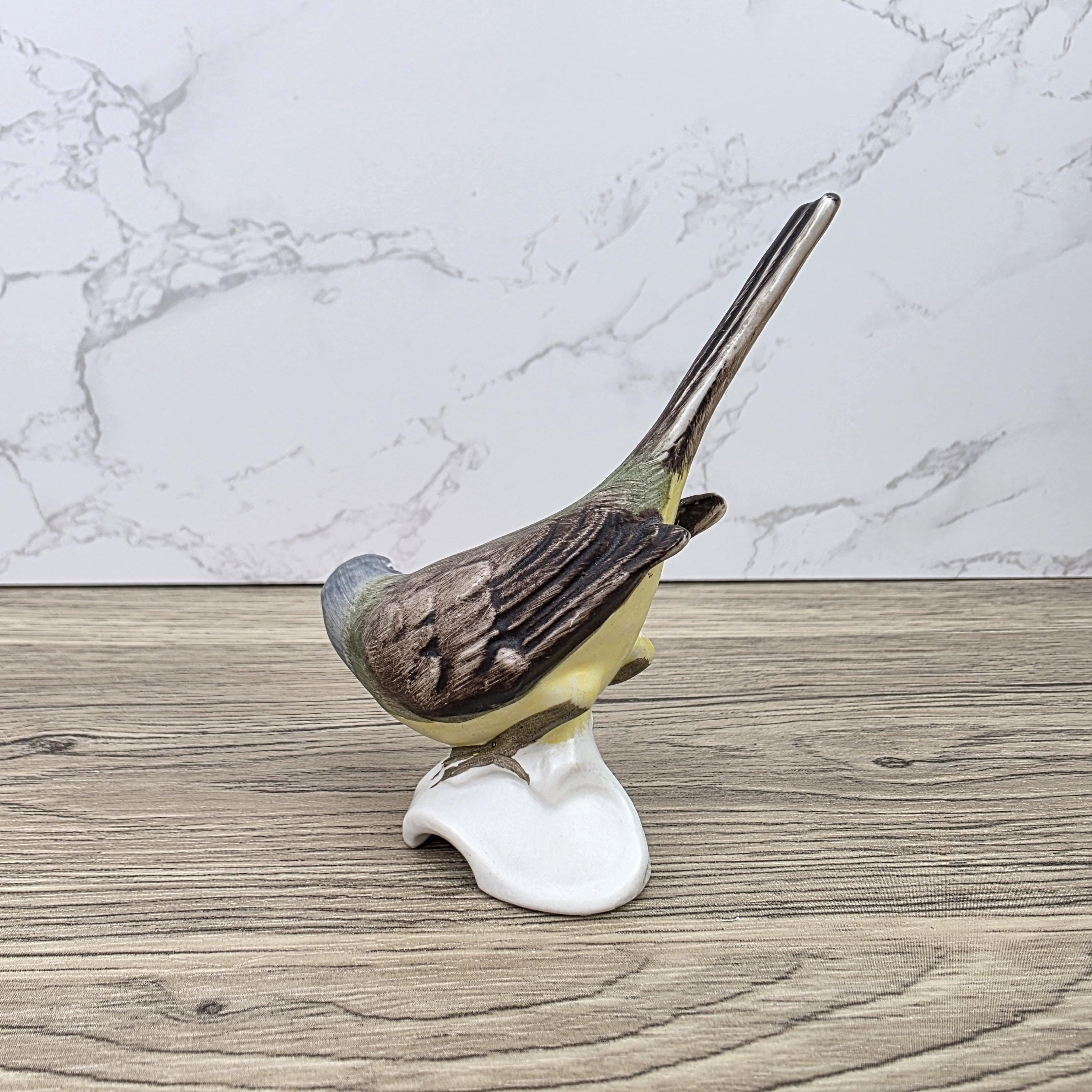 Goebel Hummel Bird Figurine CV32 | West Germany Hand Painted Porcelain Miniature Sculpture Decor