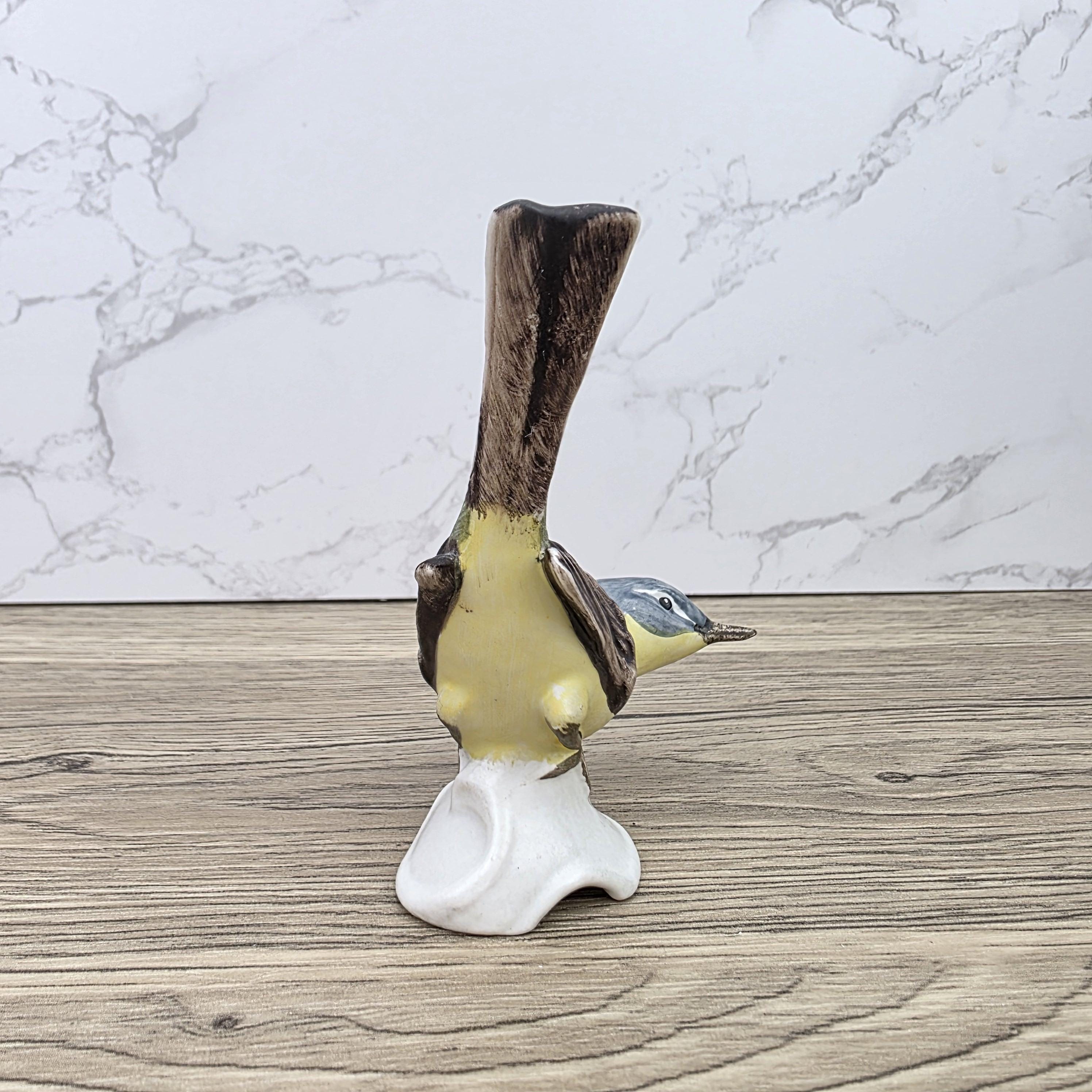 Goebel Hummel Bird Figurine CV32 | West Germany Hand Painted Porcelain Miniature Sculpture Decor
